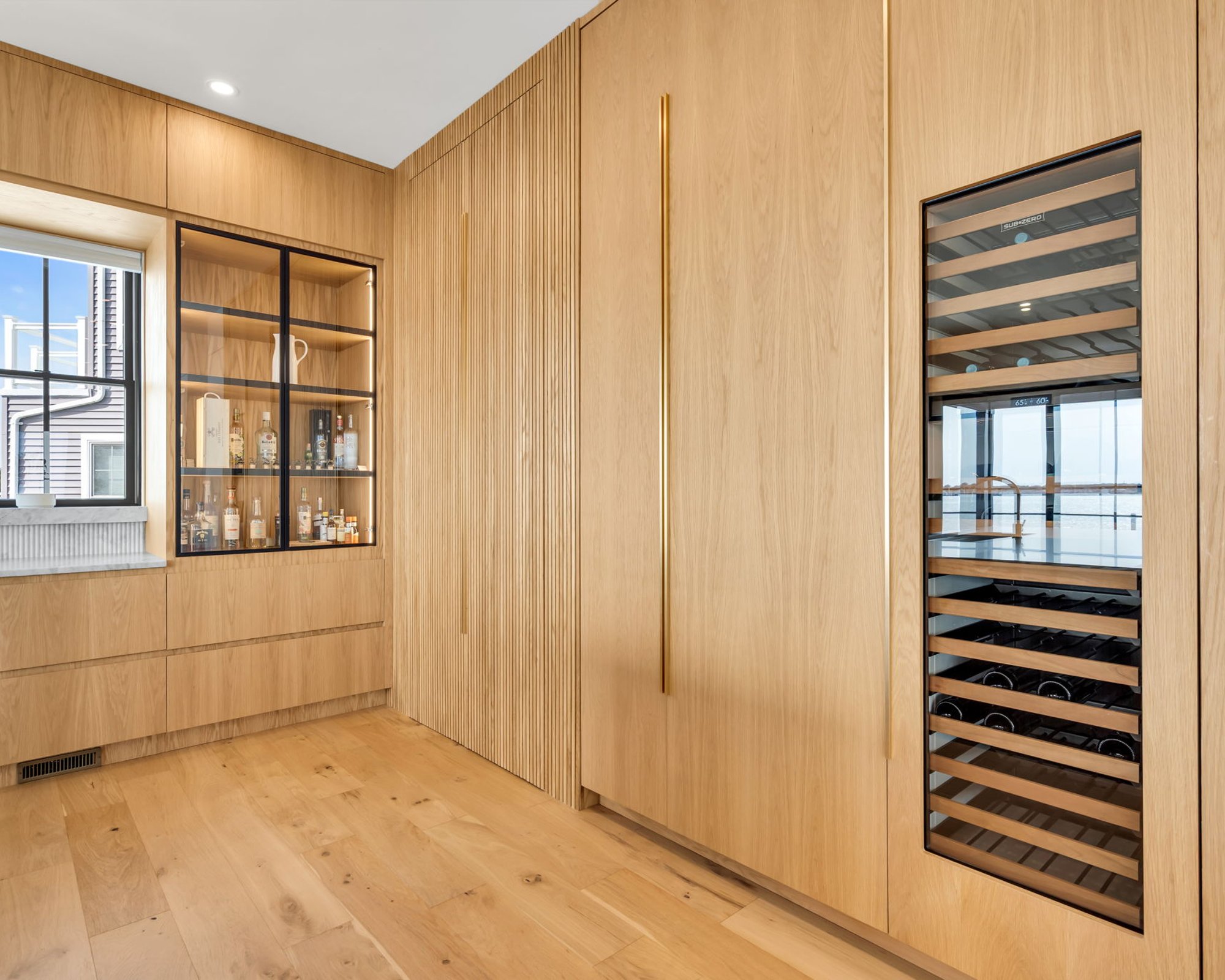  Exceptional Custom Built Waterfront Home - 物件實景