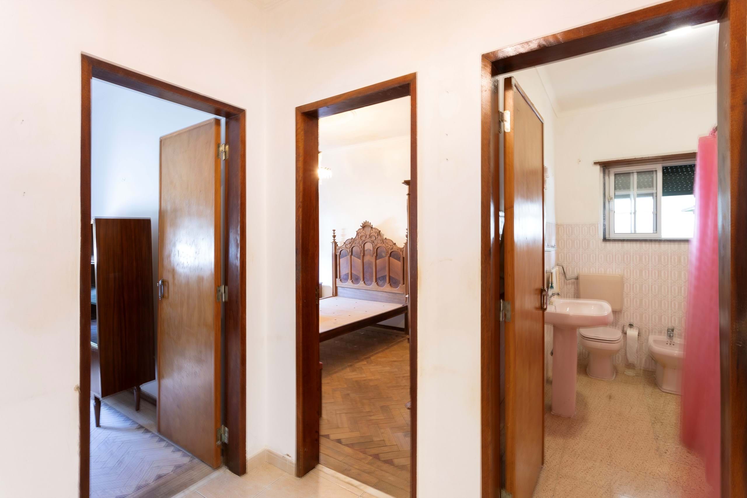 Sintra, Lisbon, 2710-728 Sintra, PT, 4 Bedrooms Bedrooms, ,2 BathroomsBathrooms,Residential,For Sale,1907582