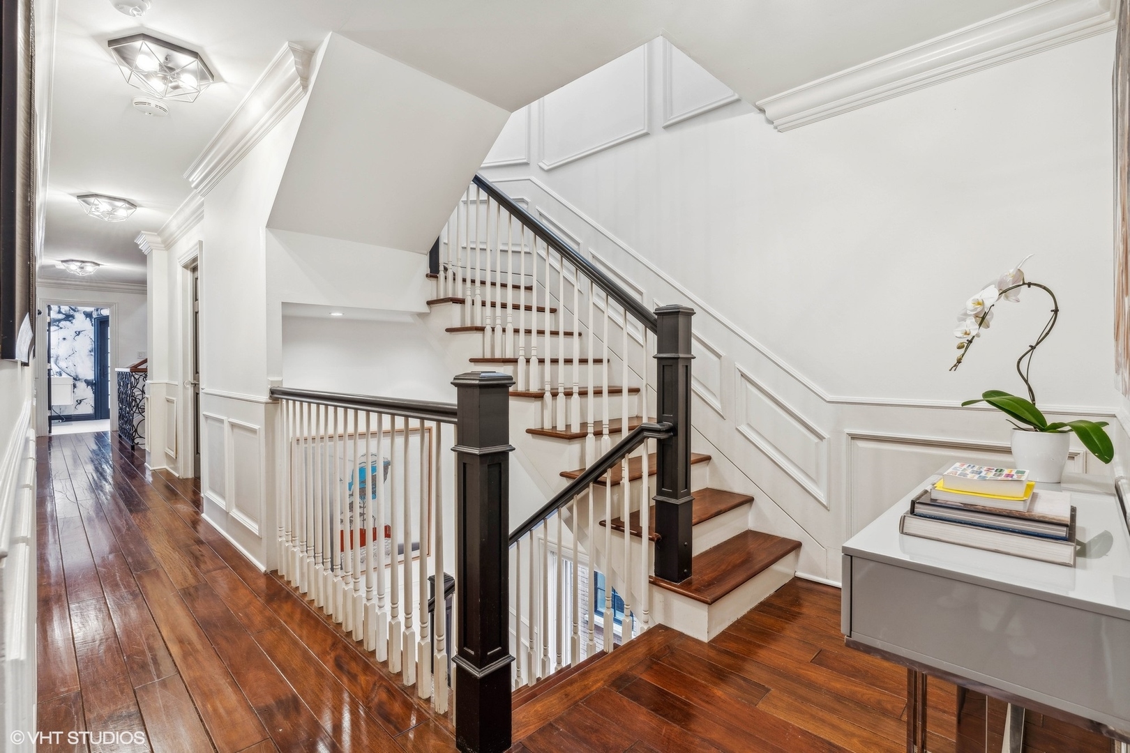 3830 N Wayne Avenue, Chicago, Illinois, 60613, United States, 6 Bedrooms Bedrooms, ,6 BathroomsBathrooms,Residential,For Sale,3830 N Wayne Avenue,1628817