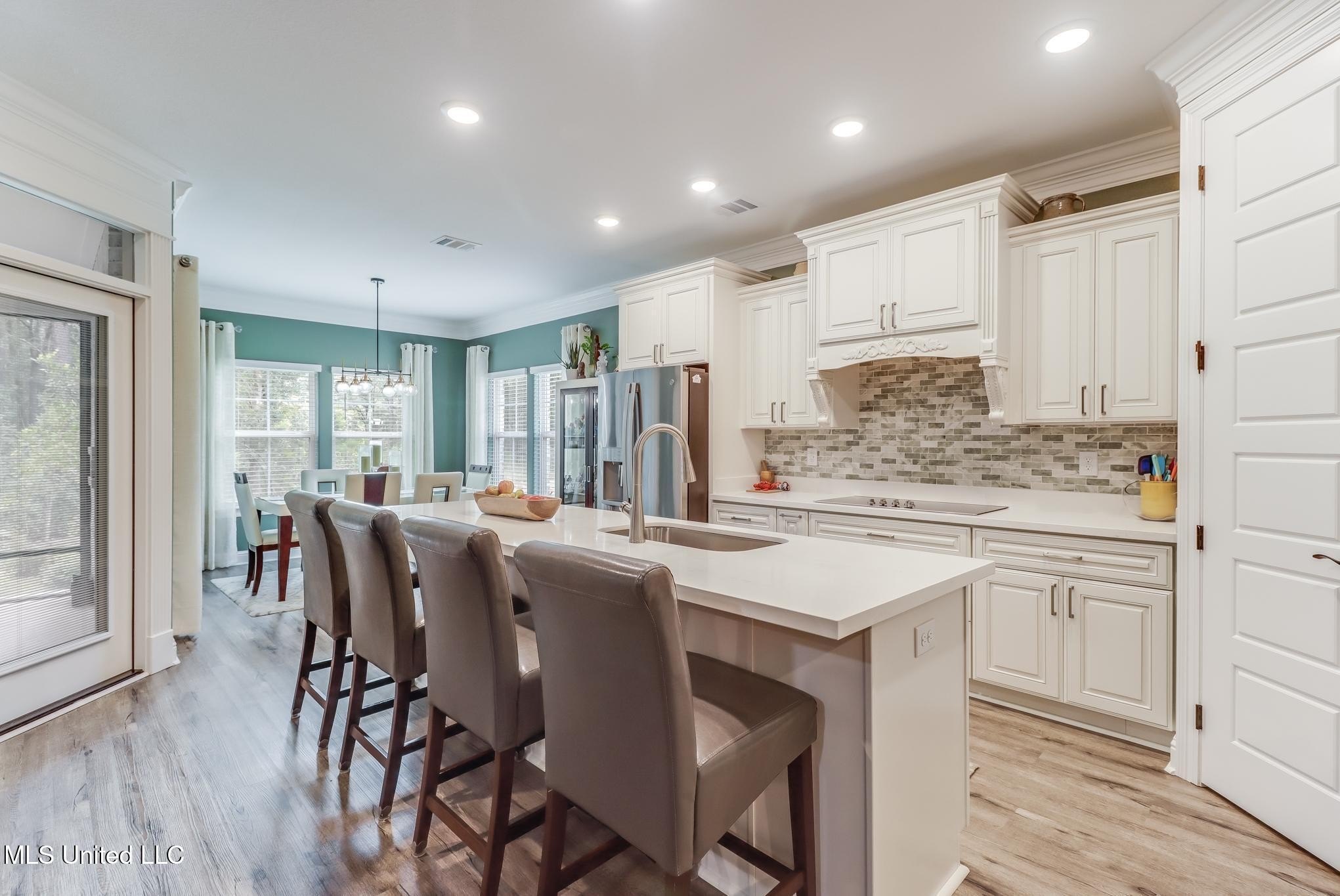 Gulfport, Mississippi, 39503, United States, 5 Bedrooms Bedrooms, ,3 BathroomsBathrooms,Residential,For Sale,2005321