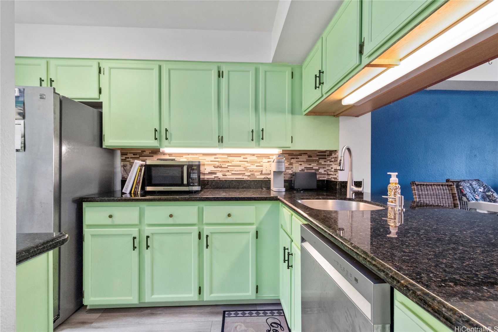 Aiea, Hawaii, 96701, United States, 2 Bedrooms Bedrooms, ,2 BathroomsBathrooms,Residential,For Sale,1999874