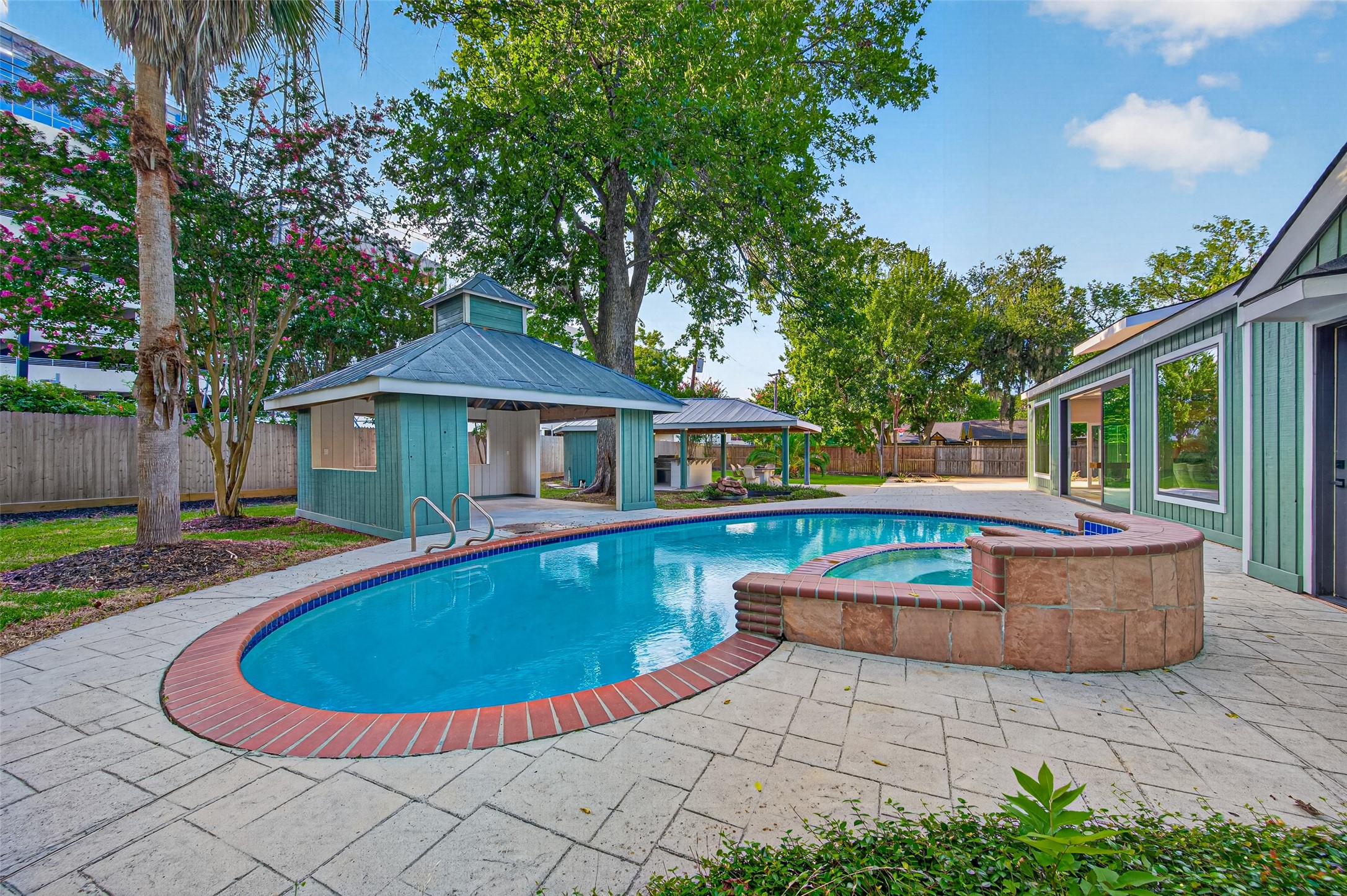  1202 Briar Bayou Drive - 物件實景