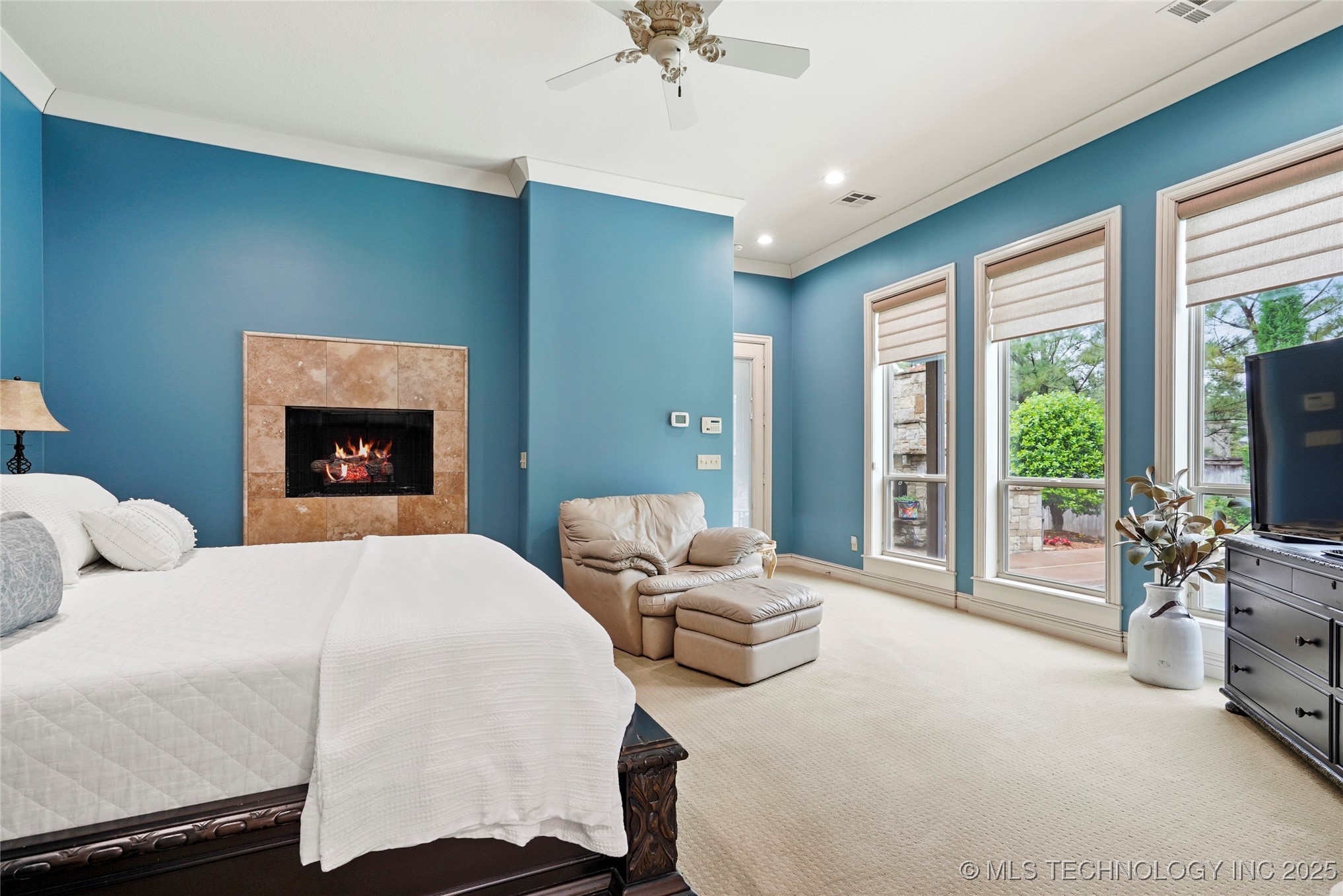 Broken Arrow, Oklahoma, 74011, United States, 5 Bedrooms Bedrooms, ,5 BathroomsBathrooms,Residential,For Sale,1793326