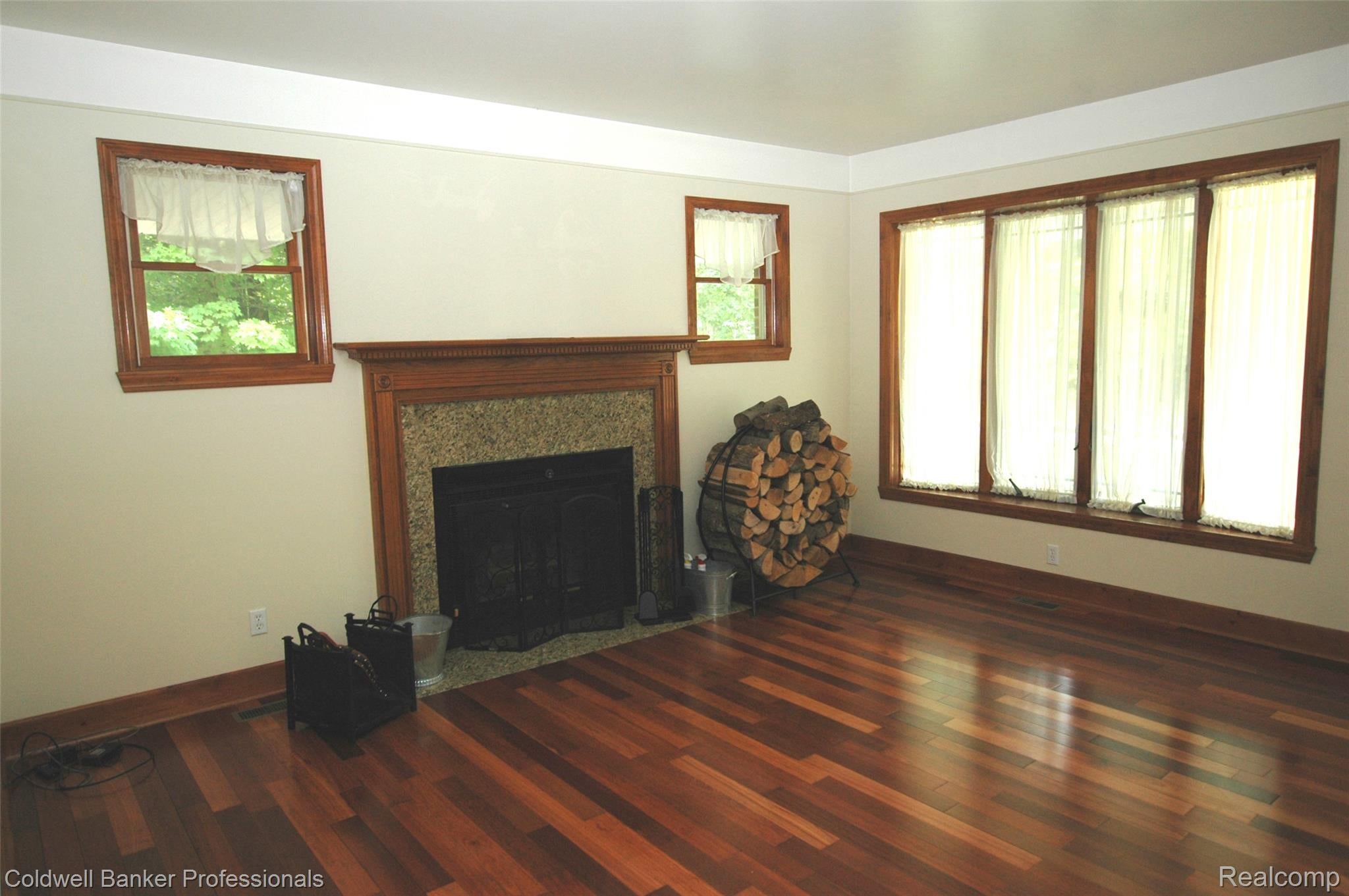 Alger, Michigan, 48610, United States, 3 Bedrooms Bedrooms, ,3 BathroomsBathrooms,Residential,For Sale,1907543