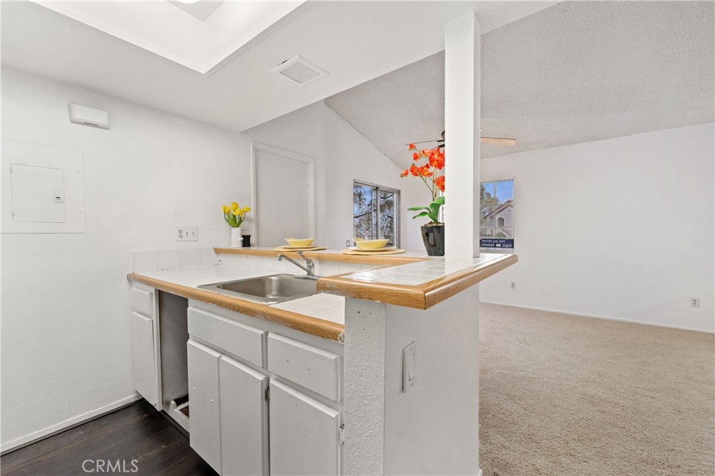 Mission Viejo, California, 92691, United States, 2 Bedrooms Bedrooms, ,2 BathroomsBathrooms,Residential,For Sale,1934663