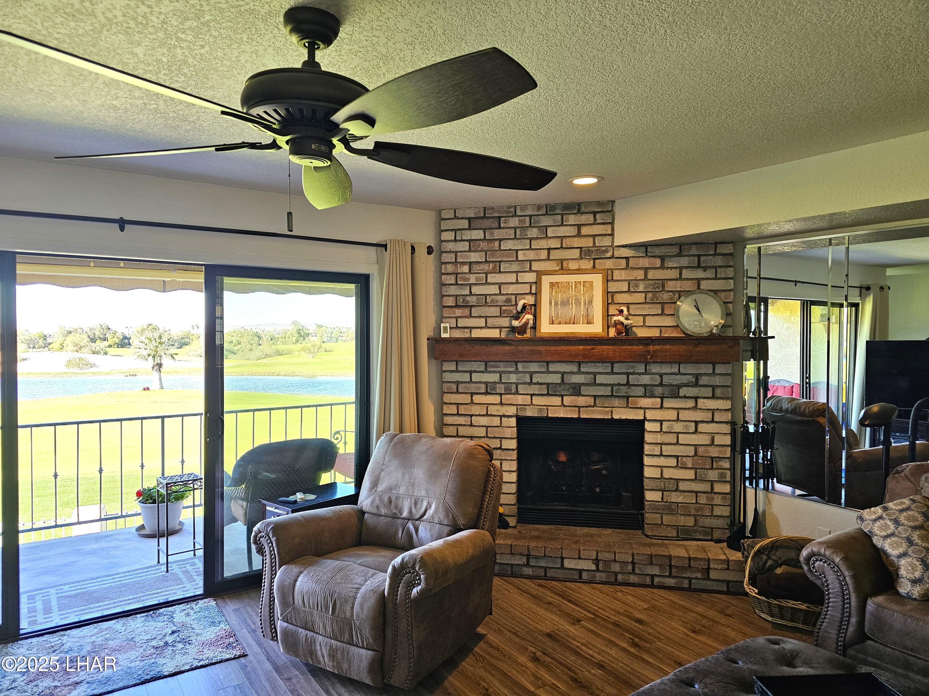 Lake Havasu City, Arizona, 86403, United States, 2 Bedrooms Bedrooms, ,3 BathroomsBathrooms,Residential,For Sale,2001999