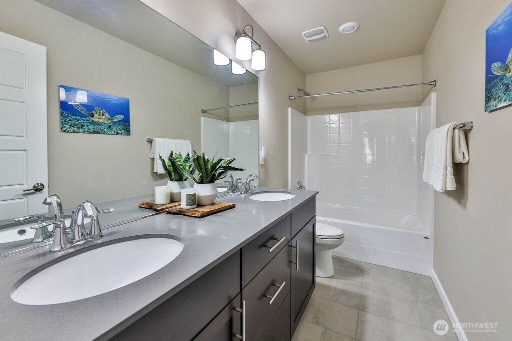 Black Diamond, Washington, 98010, United States, 4 Bedrooms Bedrooms, ,3 BathroomsBathrooms,Residential,For Sale,1777574