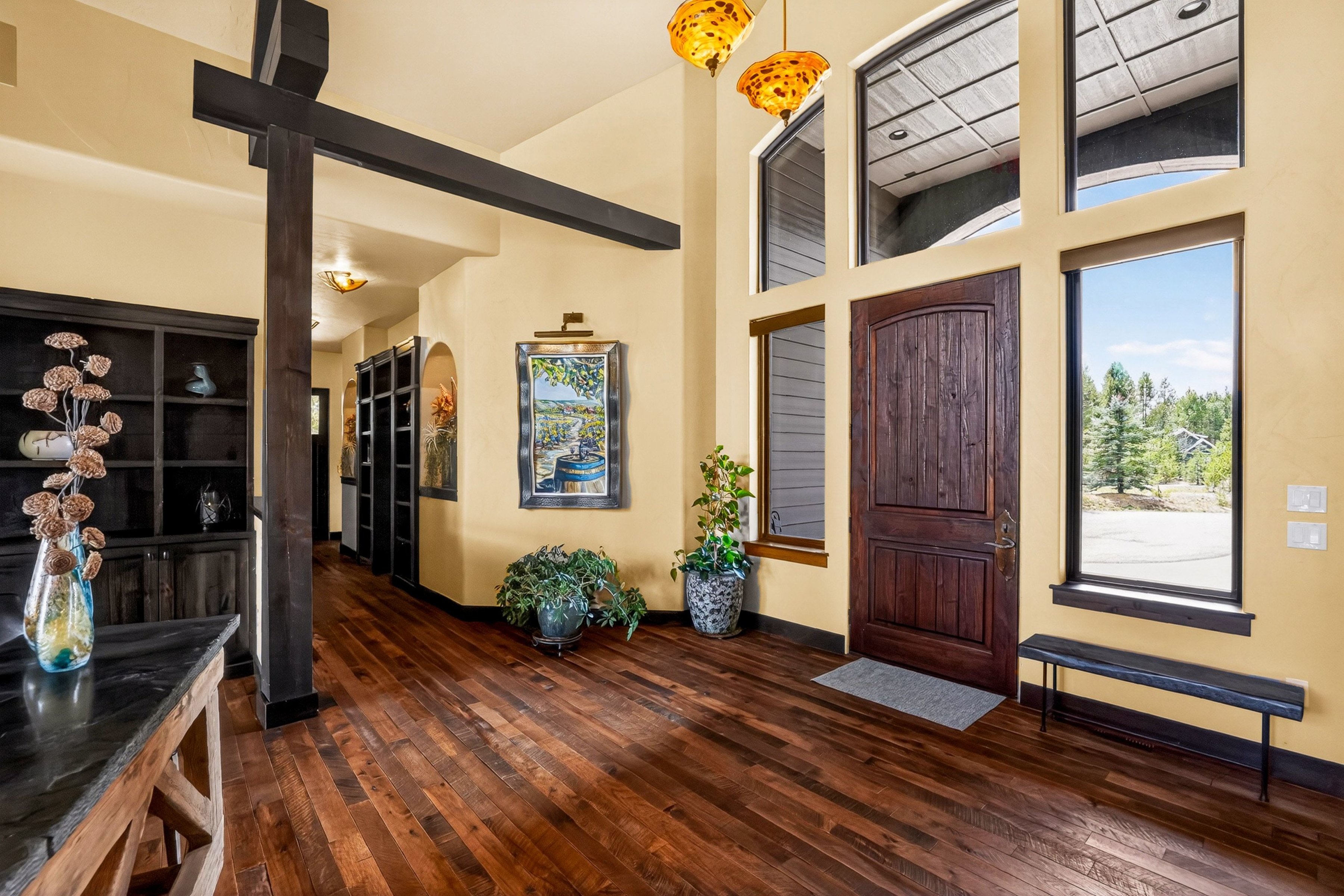  Stunning Home with Payette River Frontage on 2.66 Acres in McCall, Idaho - 物件實景