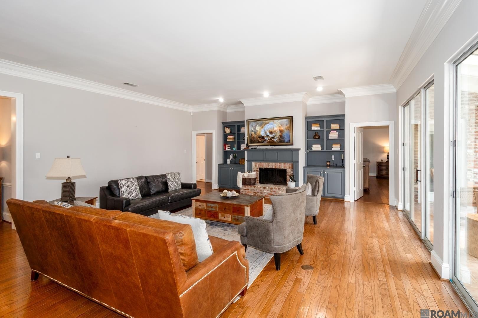 Baton Rouge, Louisiana, 70808, United States, 4 Bedrooms Bedrooms, ,3 BathroomsBathrooms,Residential,For Sale,1935637