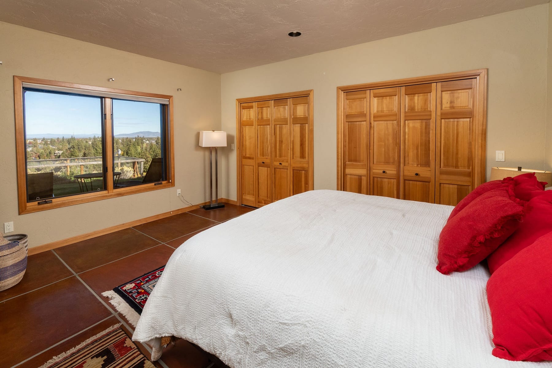  885 NW Chelsea Loop Bend, OR 97703 - 物件實景