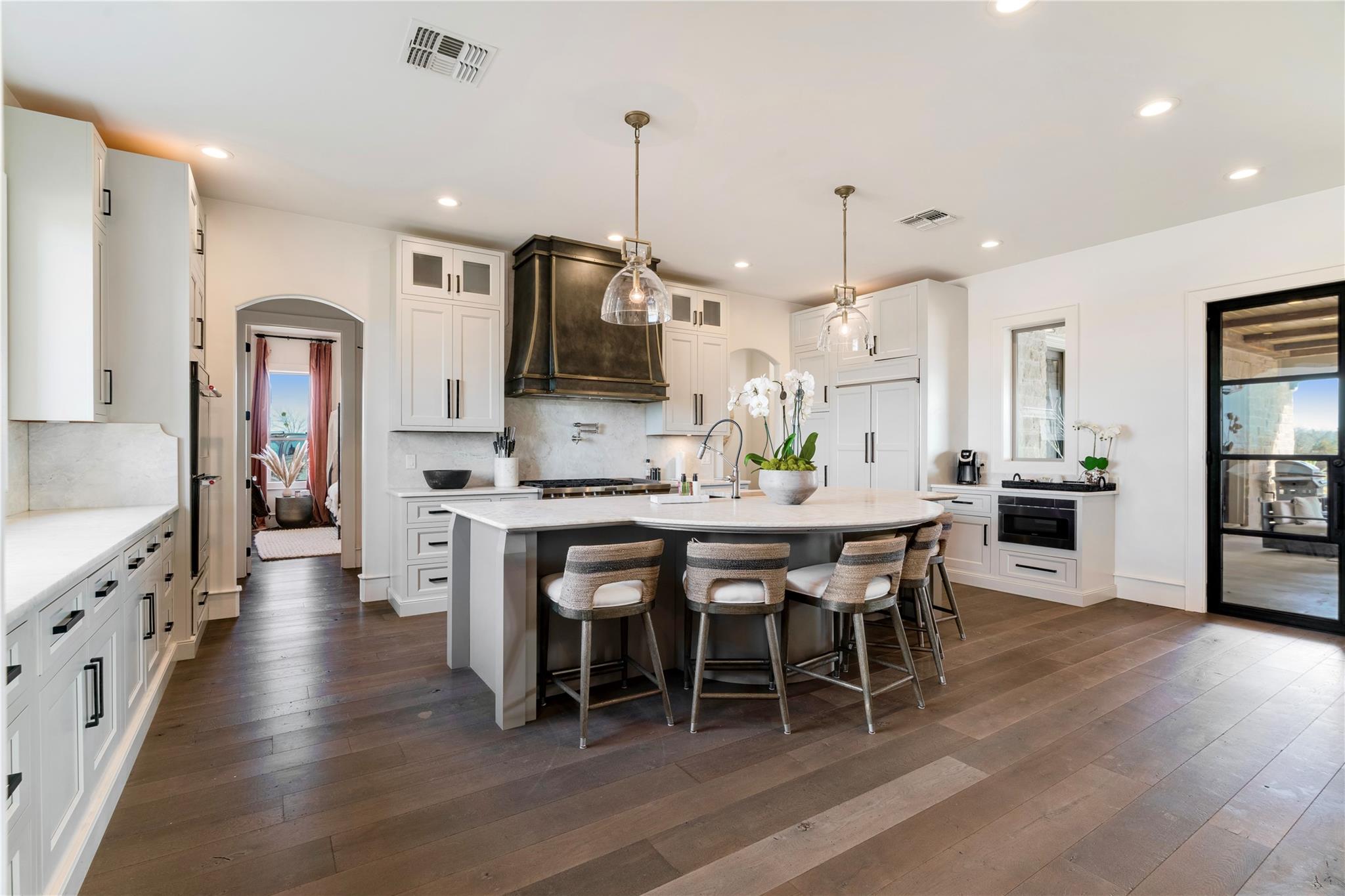 Paris, Texas, 75462, United States, 4 Bedrooms Bedrooms, ,5 BathroomsBathrooms,Residential,For Sale,1980536