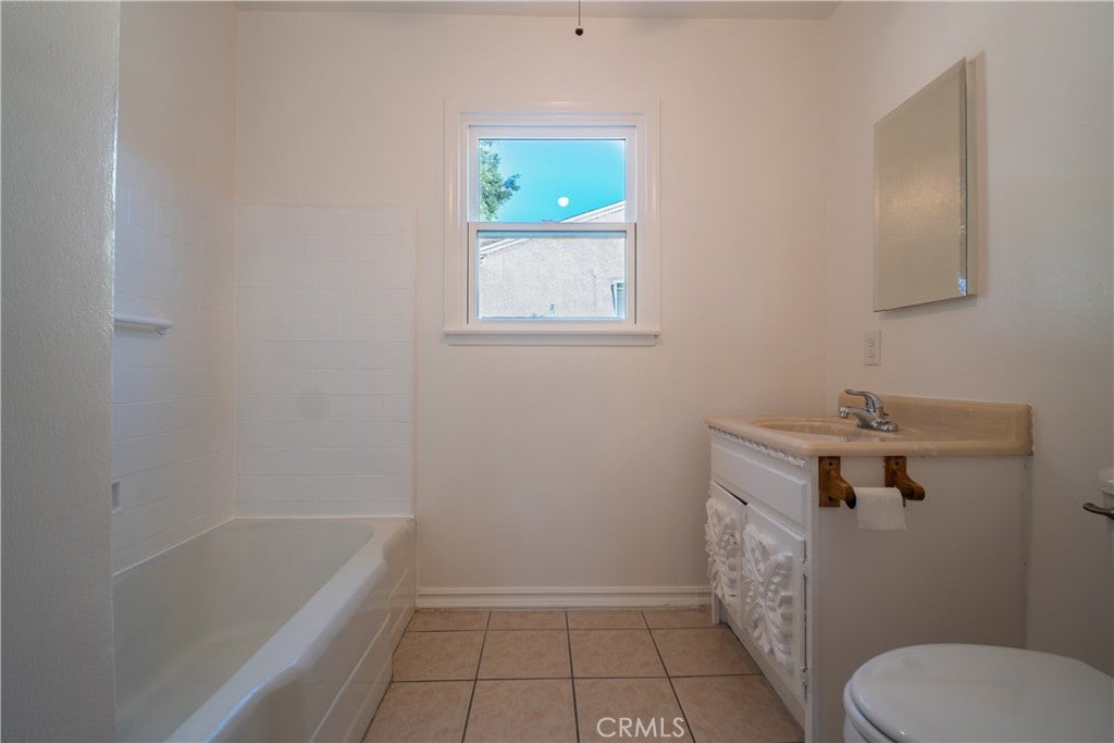 Whittier, California, 90606, United States, 3 Bedrooms Bedrooms, ,1 BathroomBathrooms,Residential,For Sale,1982772