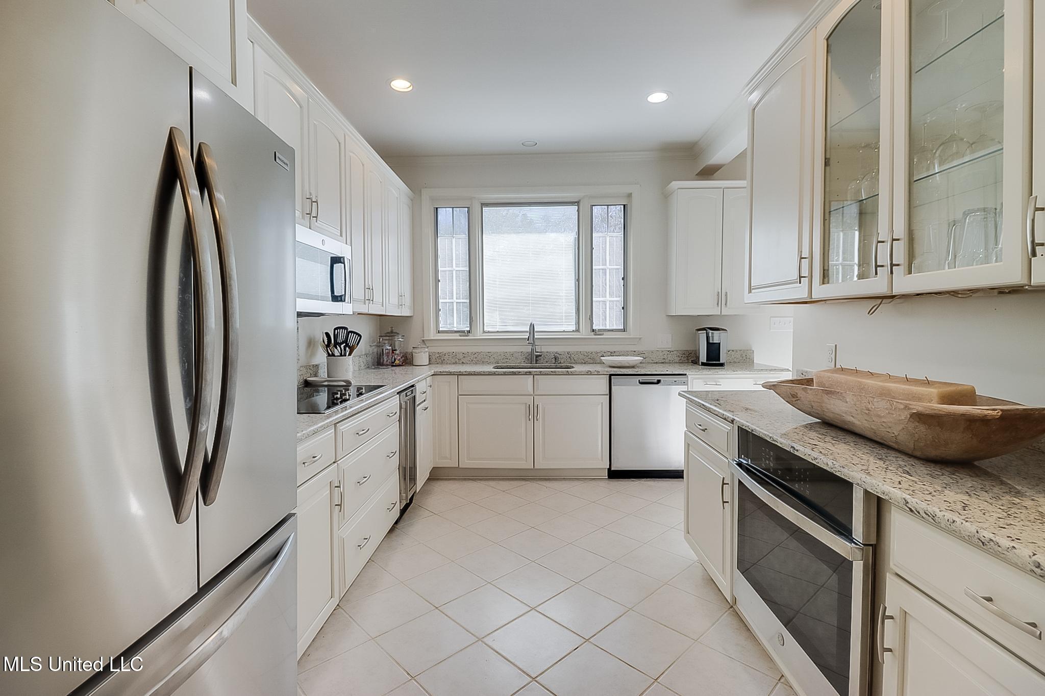 Pass Christian, Mississippi, 39571, United States, 3 Bedrooms Bedrooms, ,2 BathroomsBathrooms,Residential,For Sale,1987859