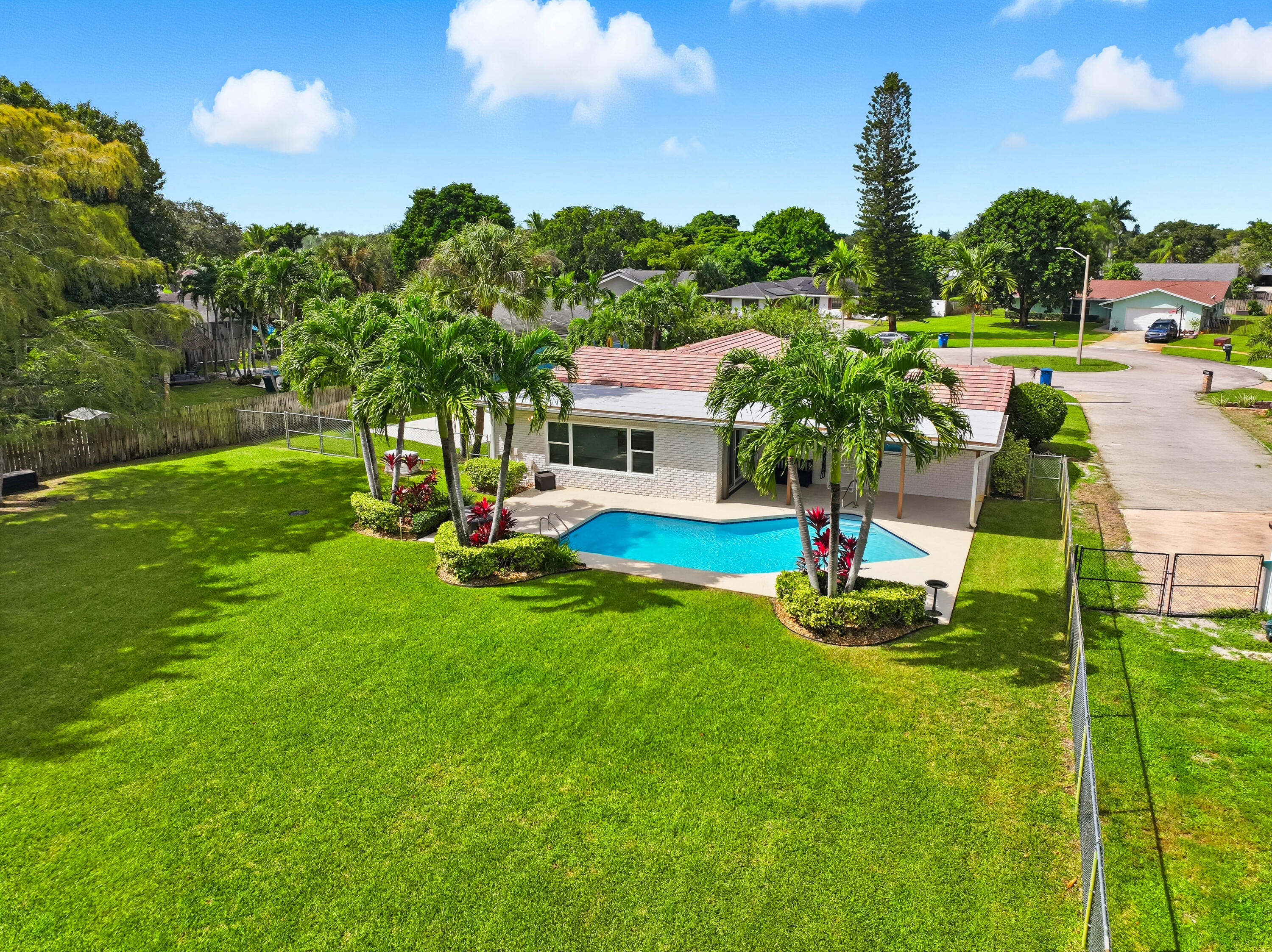 Royal Palm Beach, Florida, 33411, United States, 3 Bedrooms Bedrooms, ,3 BathroomsBathrooms,Residential,For Sale,1970121