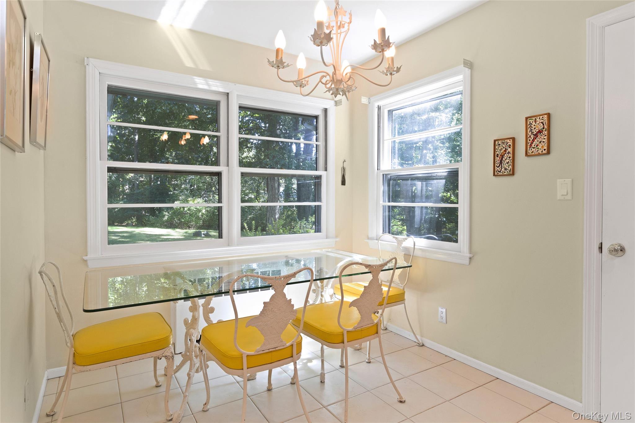 Greenwich, Connecticut, 06831, United States, 3 Bedrooms Bedrooms, ,3 BathroomsBathrooms,Residential,For Sale,1941925