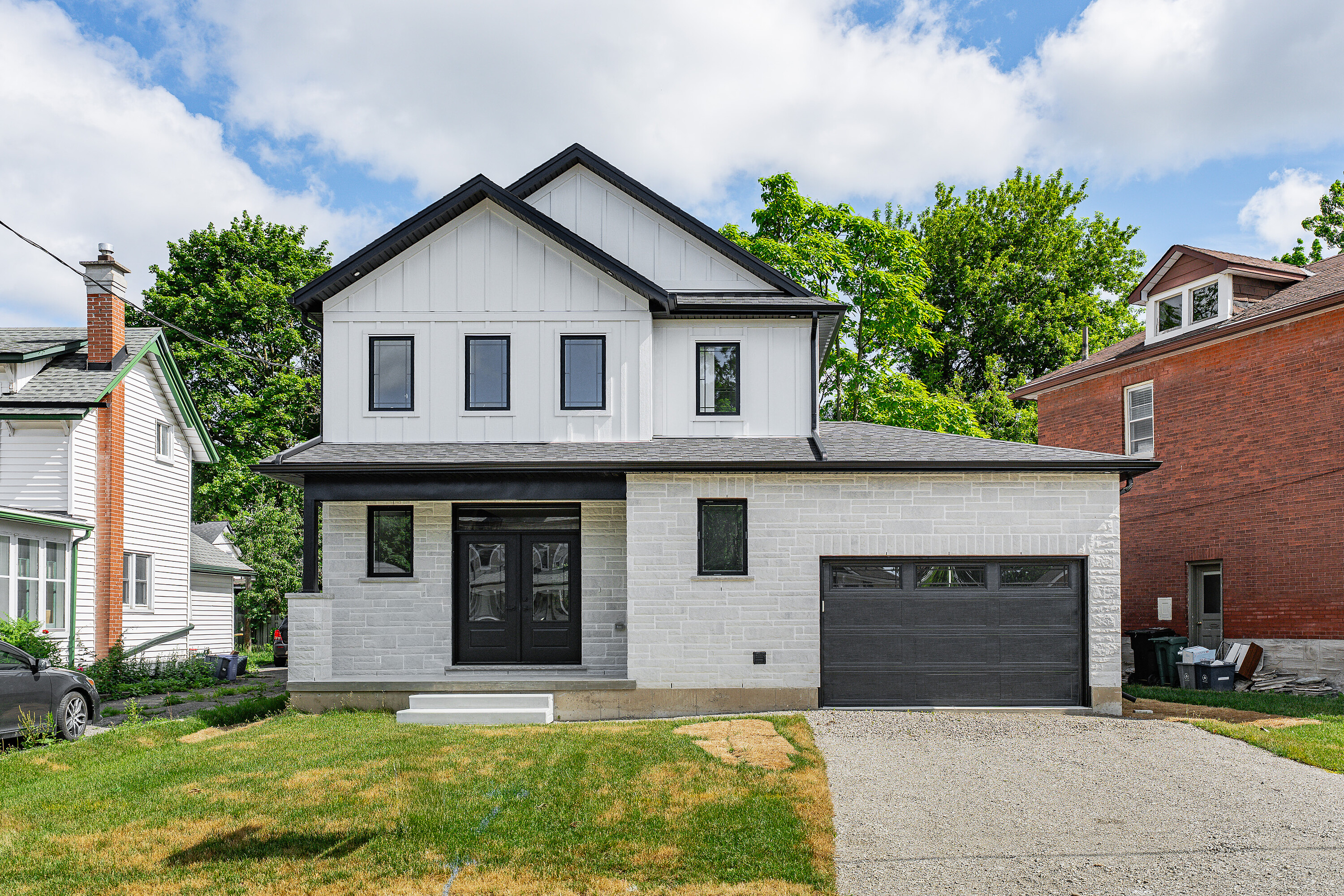  Newly Built Family Home - 物件實景