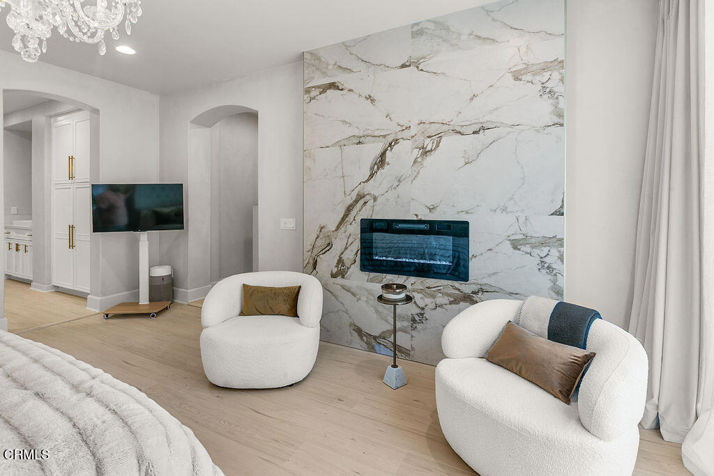 Thousand Oaks, California, 91362, United States, 4 Bedrooms Bedrooms, ,4 BathroomsBathrooms,Residential,For Sale,1997017