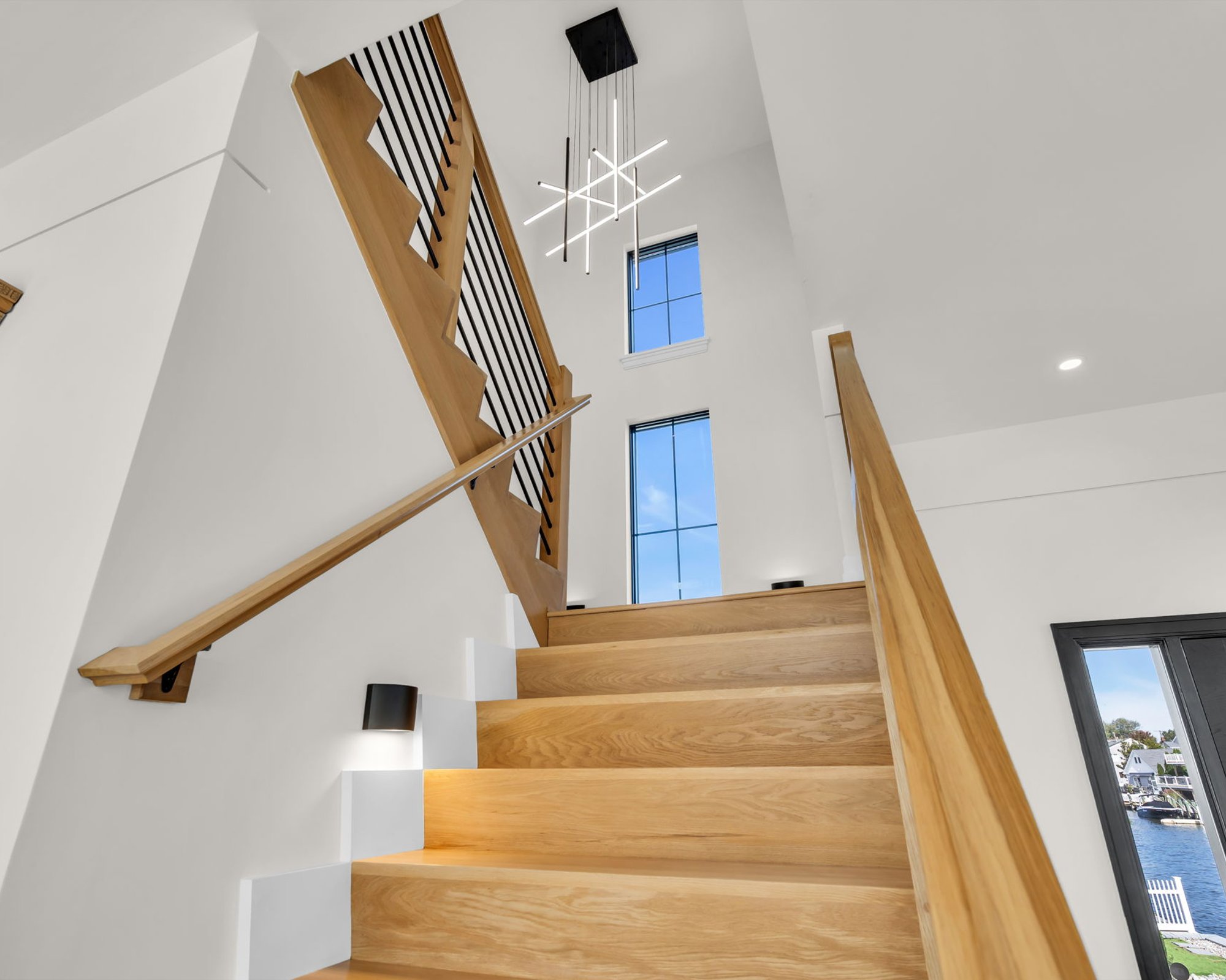  Exceptional Custom Built Waterfront Home - 物件實景