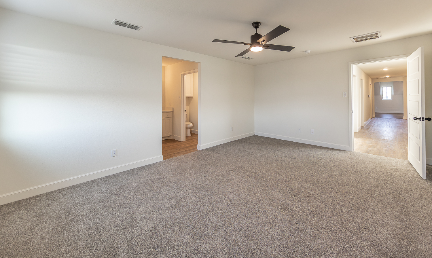 Lubbock, Texas, 79424, United States, 4 Bedrooms Bedrooms, ,4 BathroomsBathrooms,Residential,For Sale,1761130