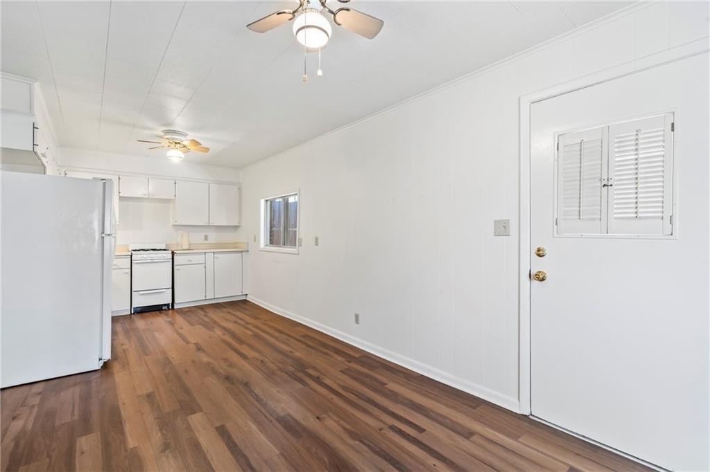 Siloam Springs, Arkansas, 72761, United States, 5 Bedrooms Bedrooms, ,3 BathroomsBathrooms,Residential,For Sale,1984286