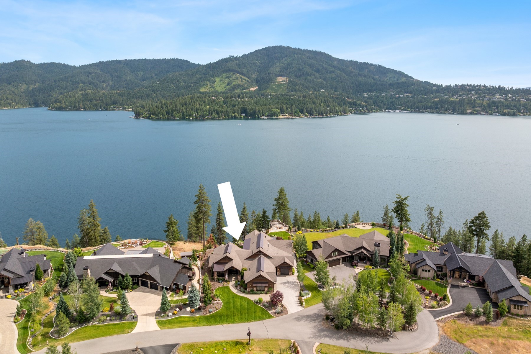  Rare Custom Retreat at Hayden Lake - 物件實景