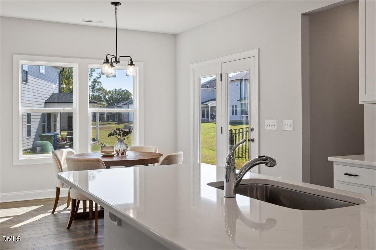 Fuquay Varina, North Carolina, 27526, United States, 5 Bedrooms Bedrooms, ,3 BathroomsBathrooms,Residential,For Sale,1973834