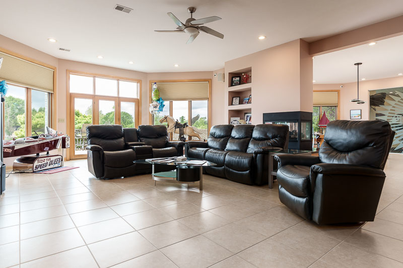 Machesney Park, Illinois, 61115, United States, 4 Bedrooms Bedrooms, ,5 BathroomsBathrooms,Residential,For Sale,2048172