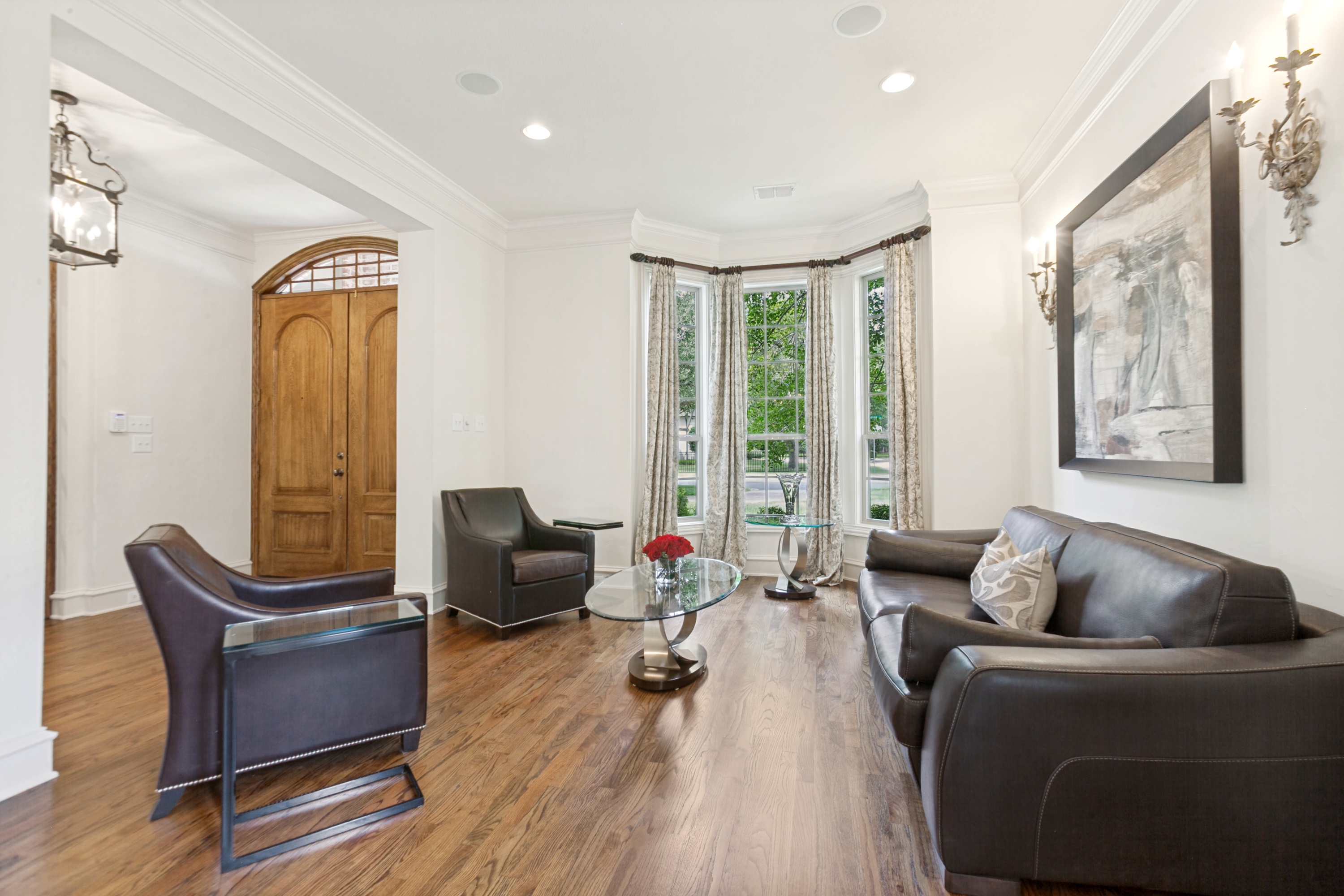  Preston Hollow 5-Bedroom Home with Pool, 2 Offices, and First-Floor Primary - 物件實景