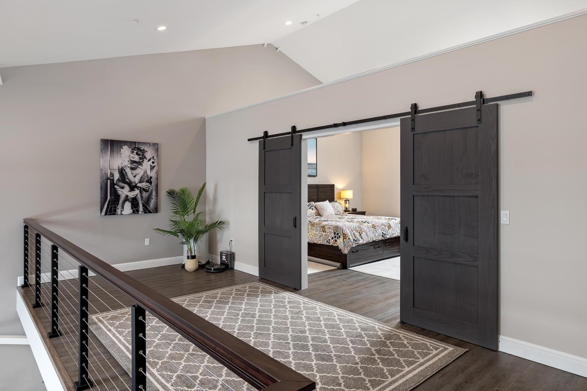 Harrison Twp, Michigan, 48045, United States, 2 Bedrooms Bedrooms, ,3 BathroomsBathrooms,Residential,For Sale,1979598