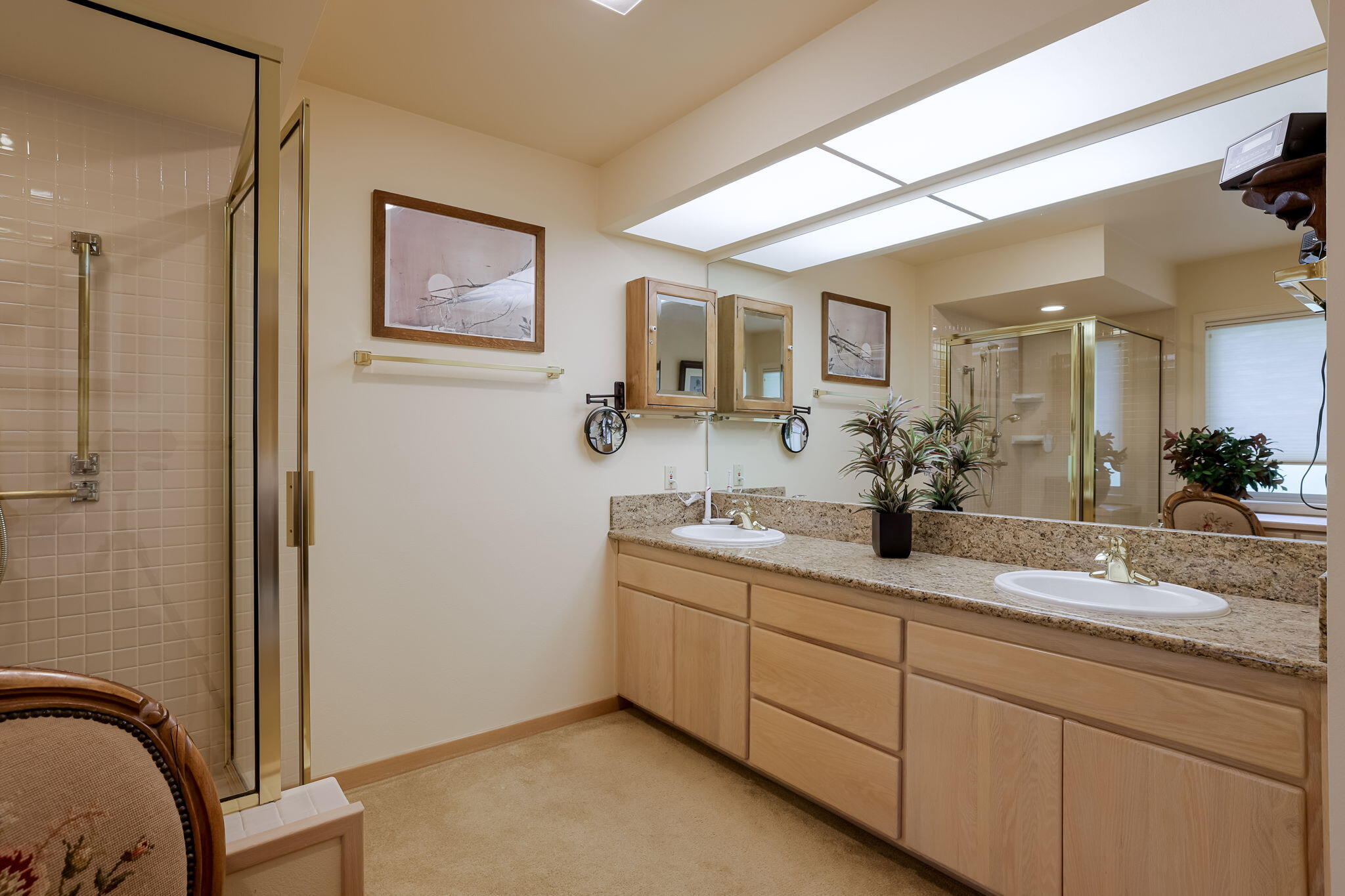 Bend, Oregon, 97703, United States, 3 Bedrooms Bedrooms, ,3 BathroomsBathrooms,Residential,For Sale,1911486