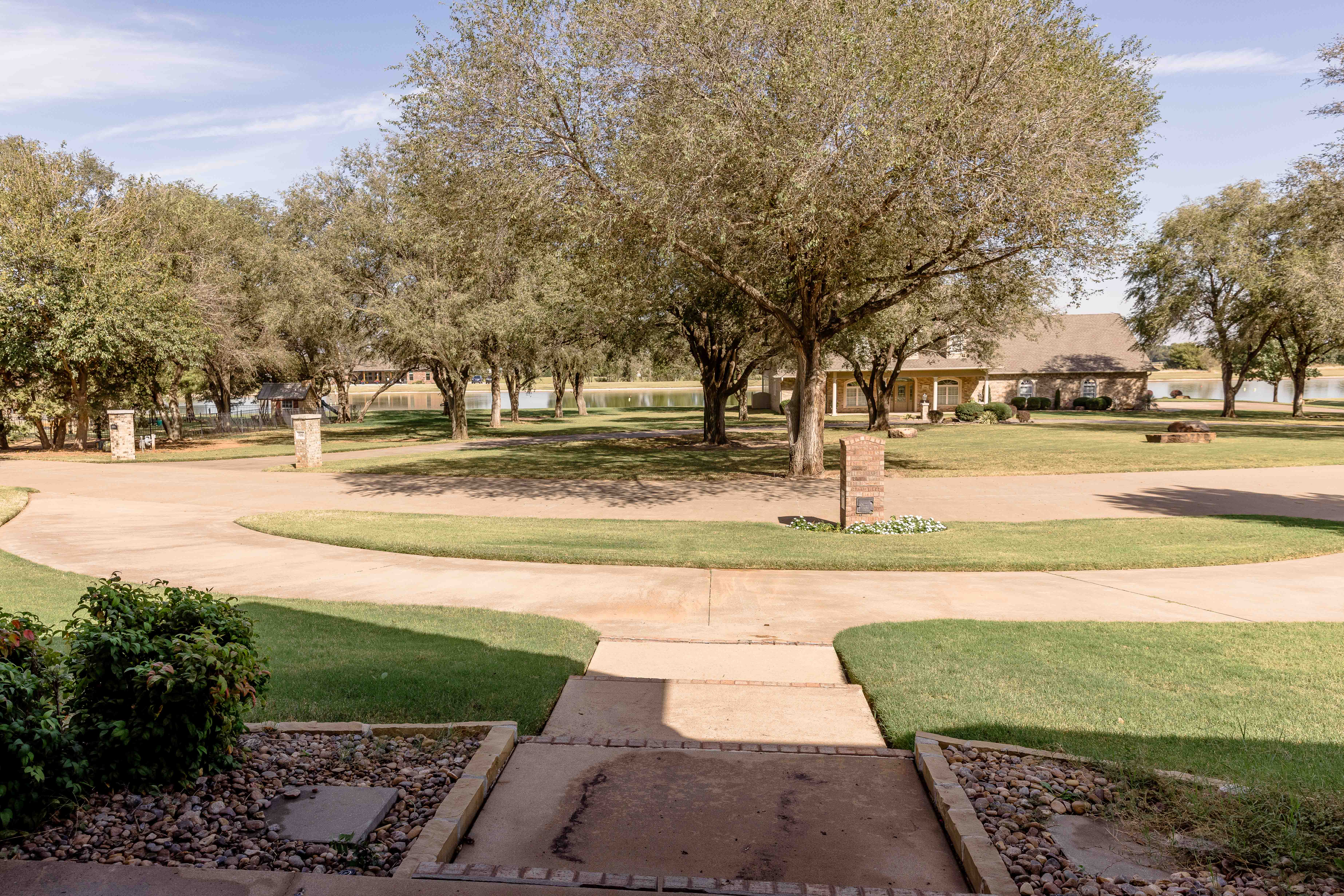 Enid, Oklahoma, 73701, United States, 4 Bedrooms Bedrooms, ,4 BathroomsBathrooms,Residential,For Sale,2006346