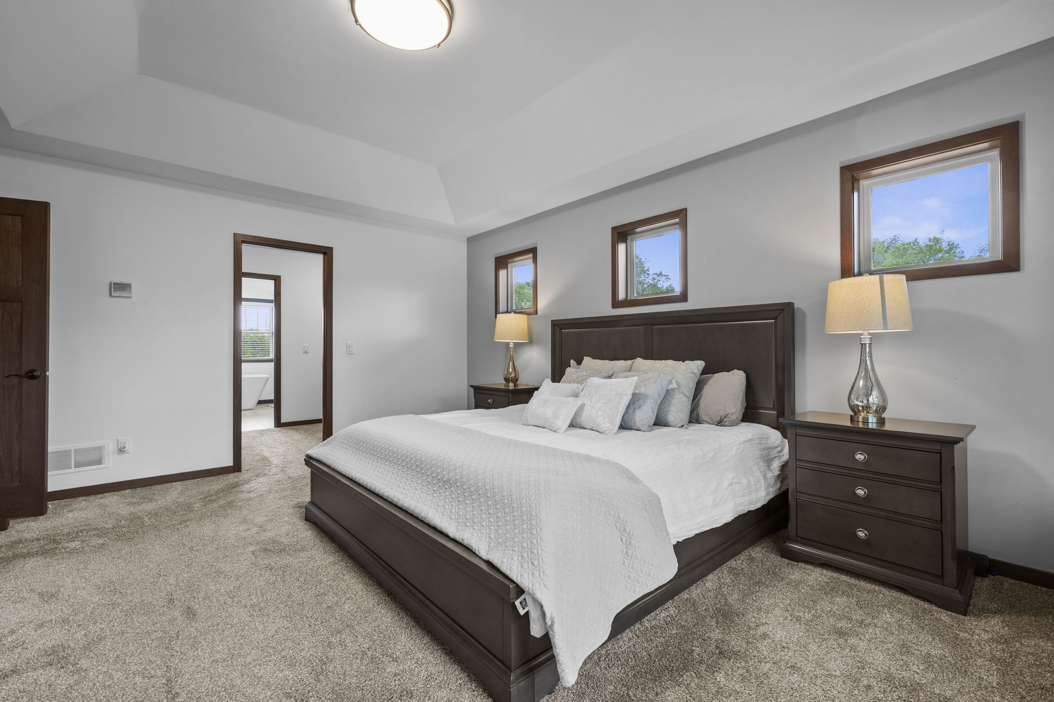  Elegant Custom Living in Coveted Lakeville Setting - 物件實景
