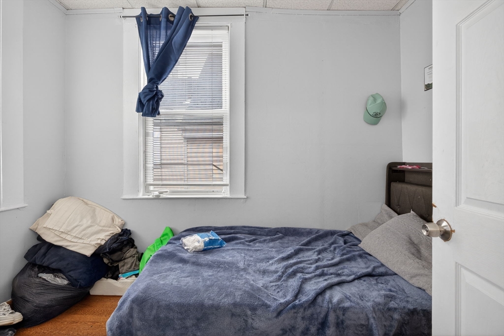 Boston, Massachusetts, 02128, United States, 8 Bedrooms Bedrooms, ,2 BathroomsBathrooms,Residential,For Sale,2040456