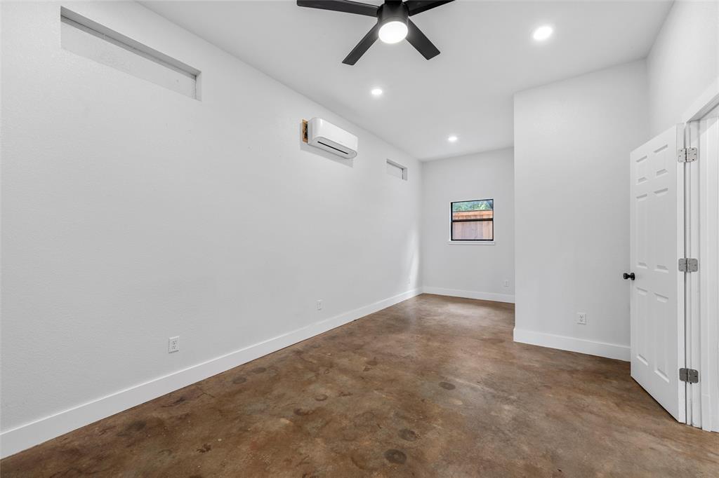 Waco, Texas, 76710, United States, 5 Bedrooms Bedrooms, ,4 BathroomsBathrooms,Residential,For Sale,1806319