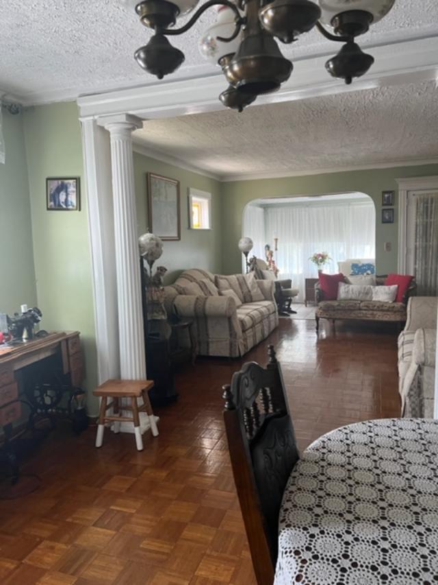Briarwood, New York, 11435, United States, 3 Bedrooms Bedrooms, ,3 BathroomsBathrooms,Residential,For Sale,1903488