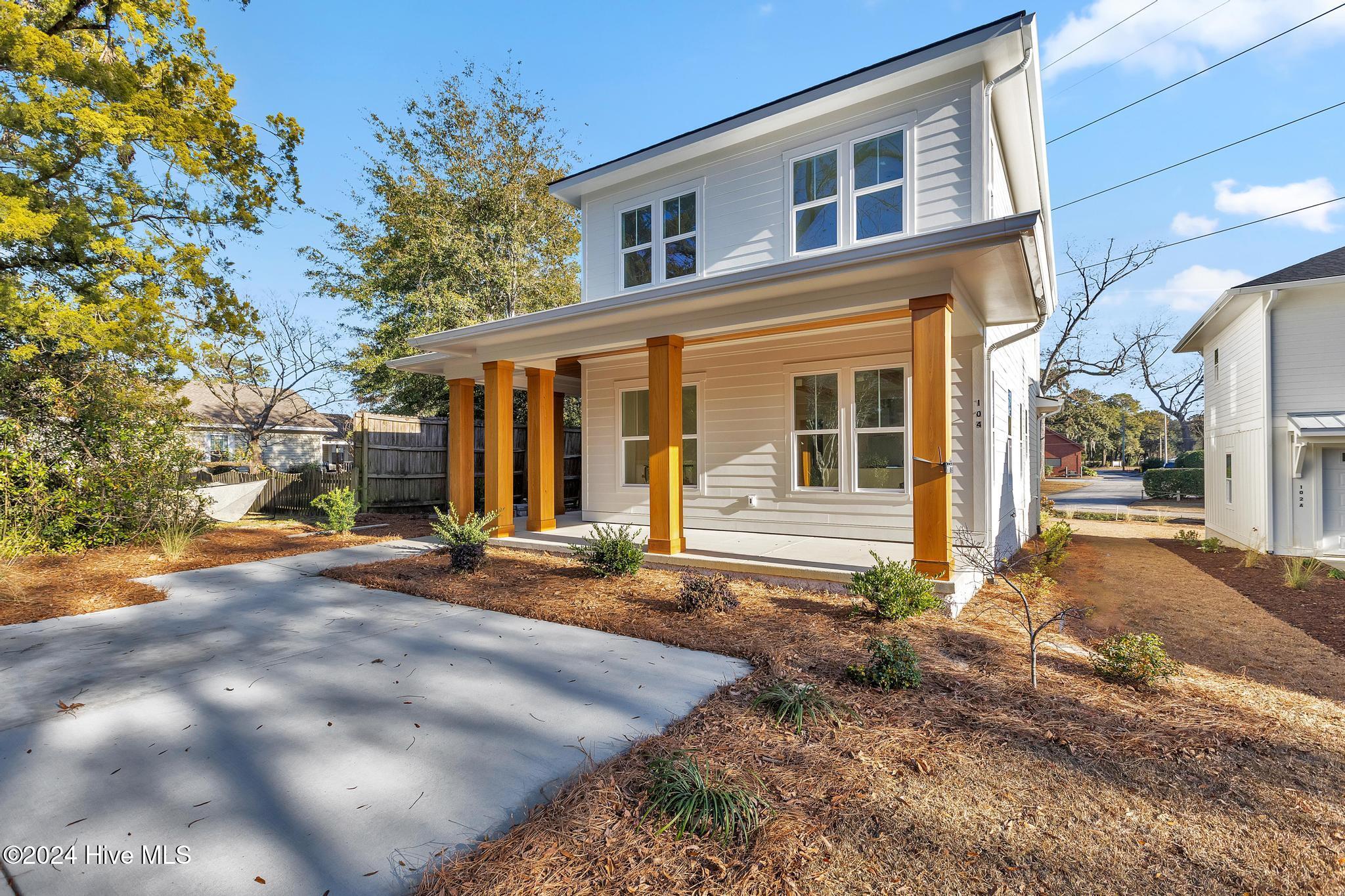 104 Pecan Avenue, Wilmington, North Carolina, 28403, United States, 5 Bedrooms Bedrooms, ,5 BathroomsBathrooms,Residential,For Sale,104 Pecan Avenue,1554082