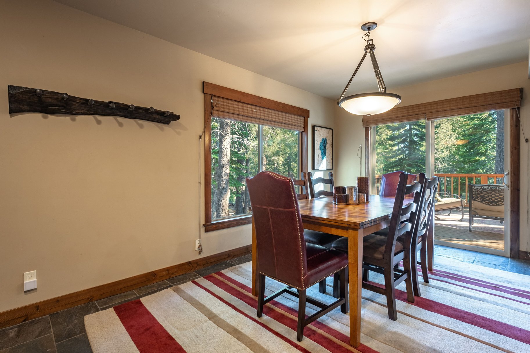  Updated Tahoe Donner retreat with a greenbelt setting - 物件實景