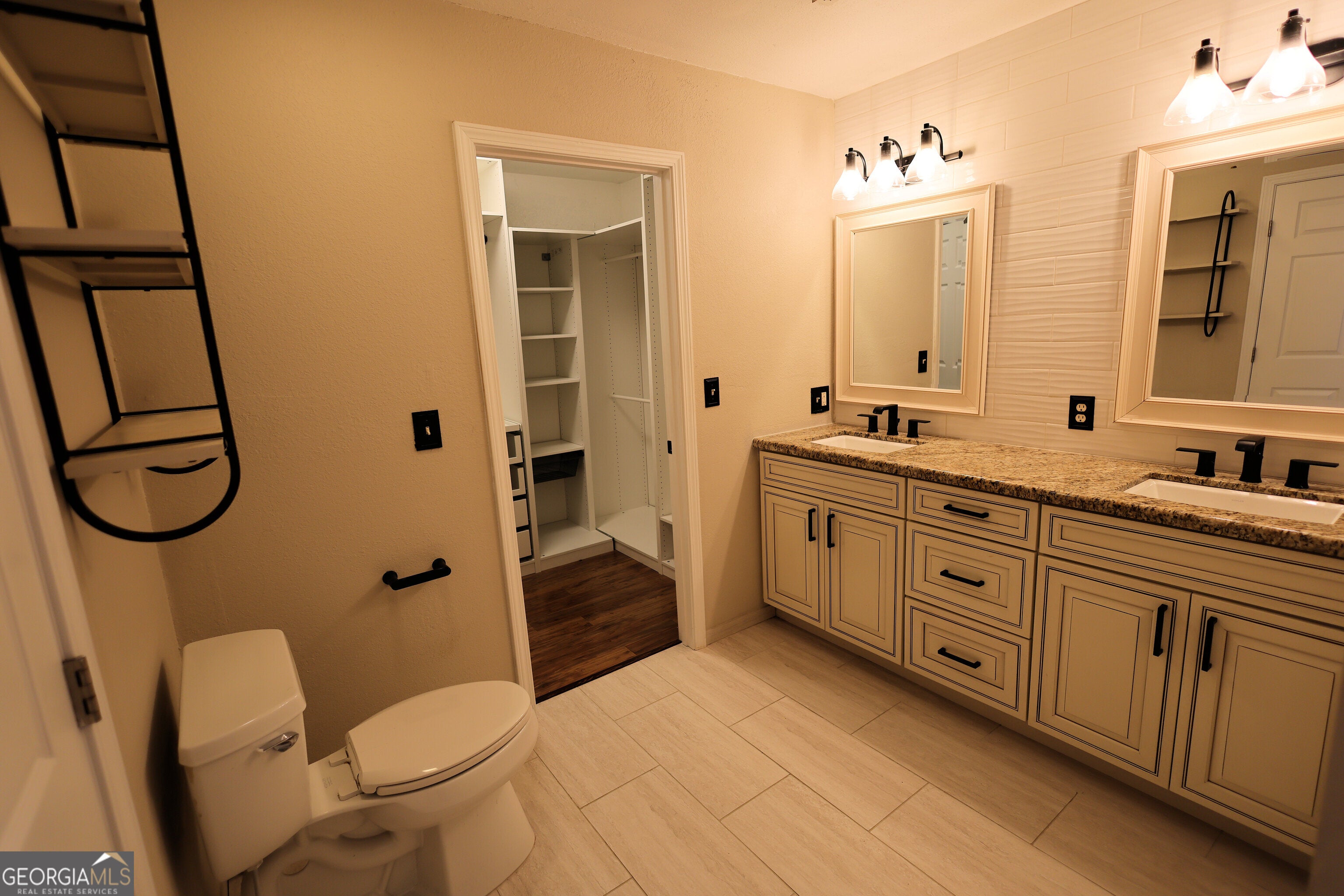 Tiger, Georgia, 30576, United States, 4 Bedrooms Bedrooms, ,3 BathroomsBathrooms,Residential,For Sale,1859073