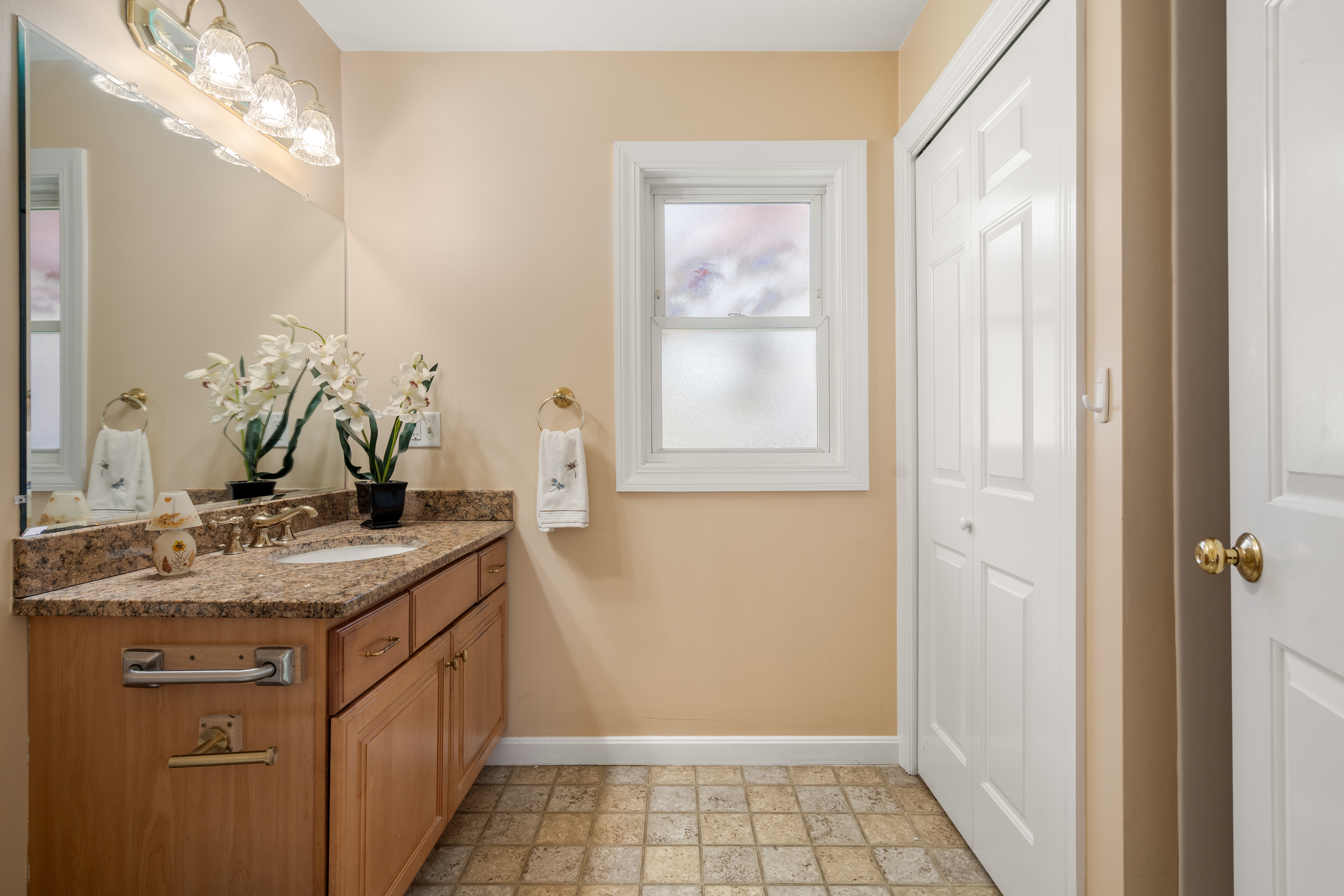 47 Alexander Avenue, Medford, MA 02155 - 物件實景