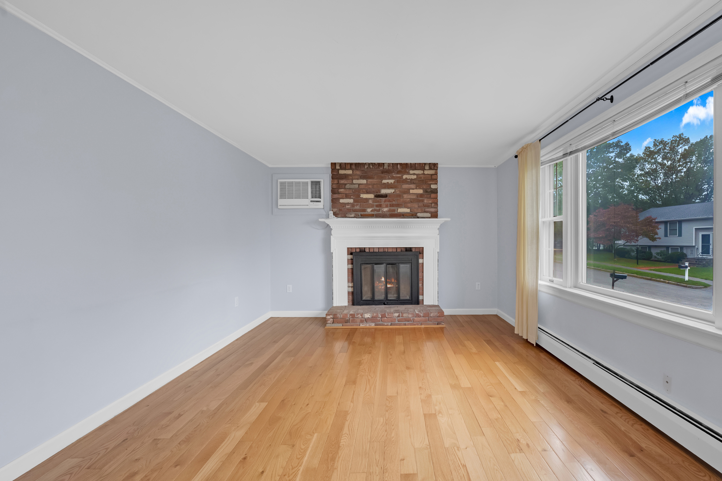 Wakefield, Massachusetts, 01880, United States, 4 Bedrooms Bedrooms, ,3 BathroomsBathrooms,Residential,For Sale,1978637