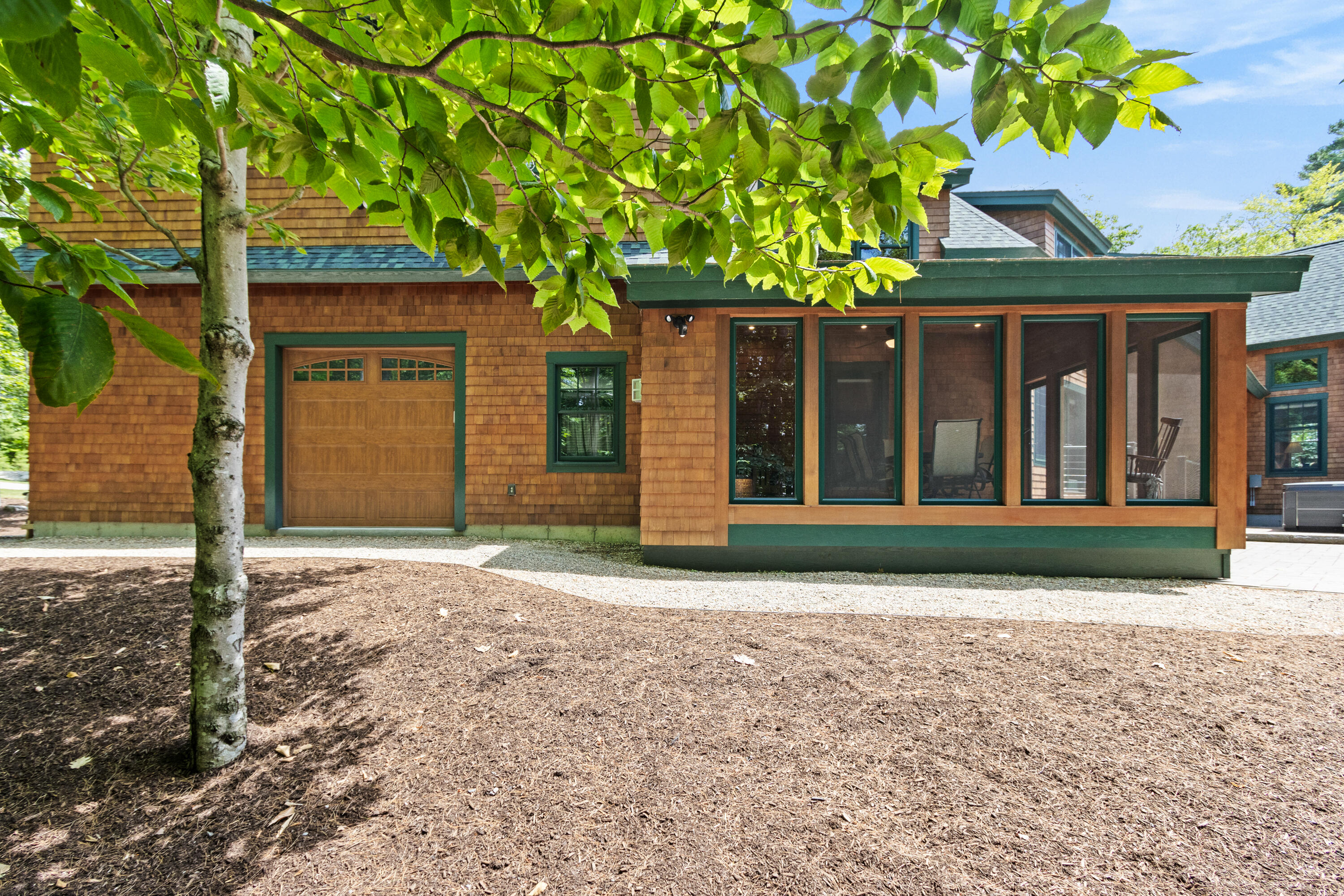 Harrison, Maine, 04040, United States, 5 Bedrooms Bedrooms, ,4 BathroomsBathrooms,Residential,For Sale,1885742