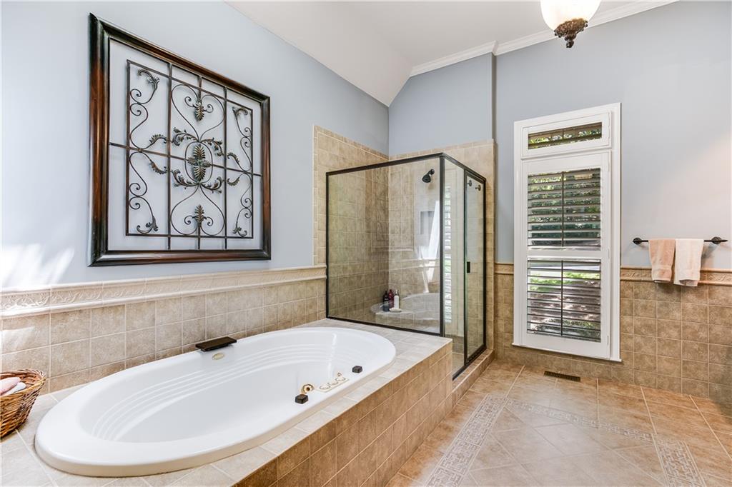 Gainesville, Georgia, 30506, United States, 4 Bedrooms Bedrooms, ,4 BathroomsBathrooms,Residential,For Sale,1938316