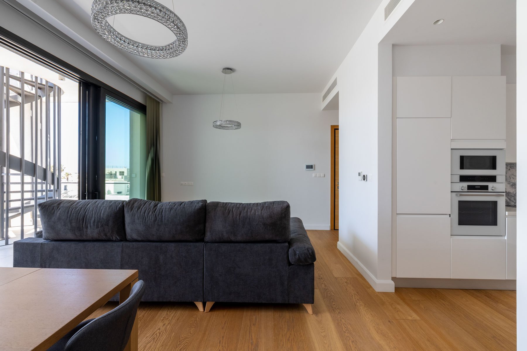  Sea-View Penthouse with Private Roof Garden in Tombs of the Kings, Pafos - 物件實景