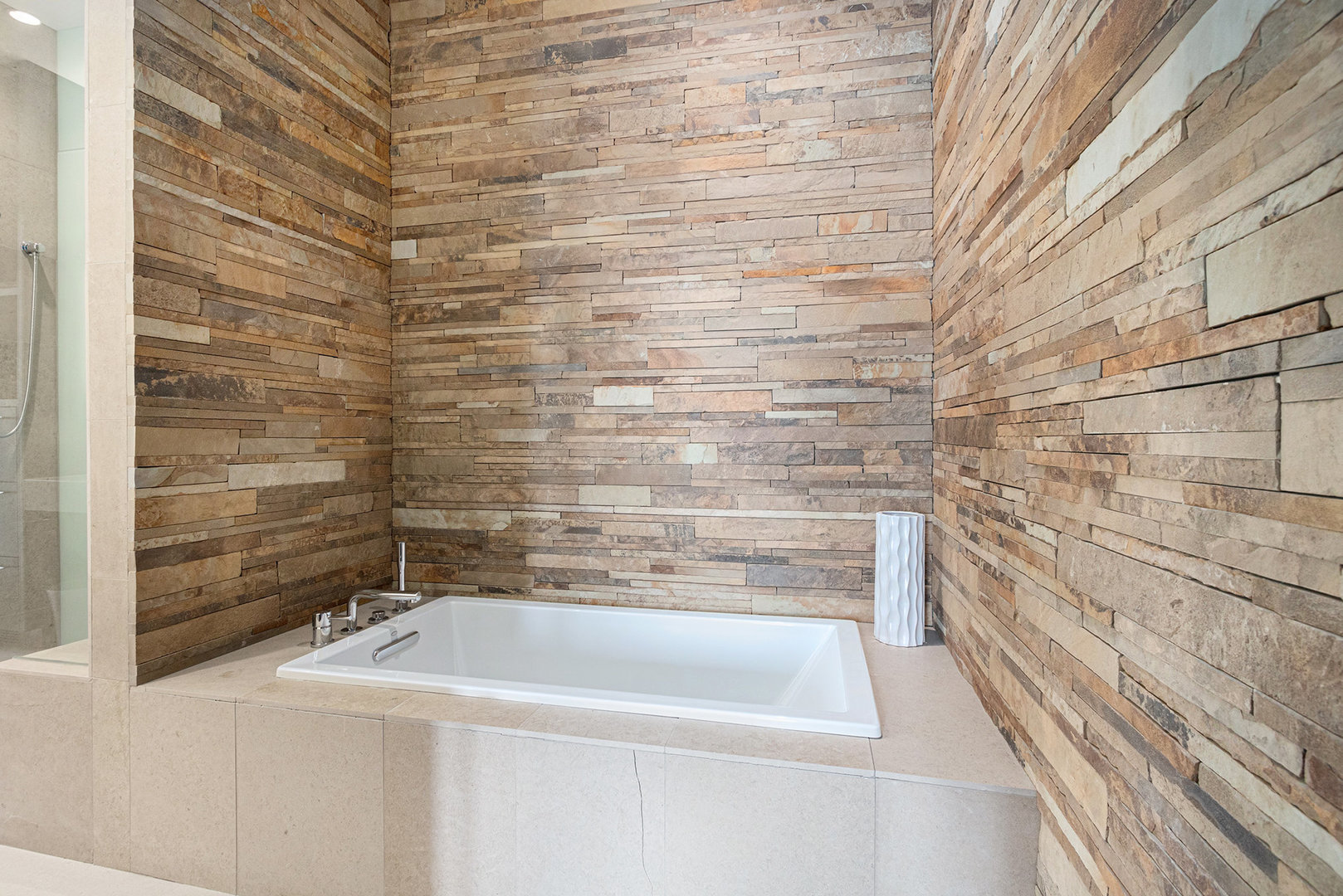 Dowagiac, Michigan, 49047, United States, 4 Bedrooms Bedrooms, ,5 BathroomsBathrooms,Residential,For Sale,1974252