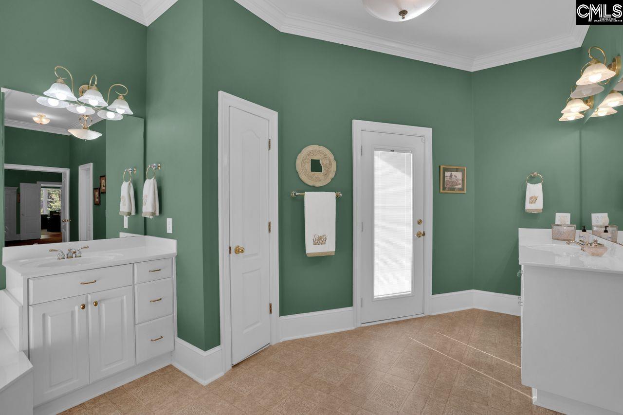 Lexington, South Carolina, 29072, United States, 4 Bedrooms Bedrooms, ,5 BathroomsBathrooms,Residential,For Sale,2003179