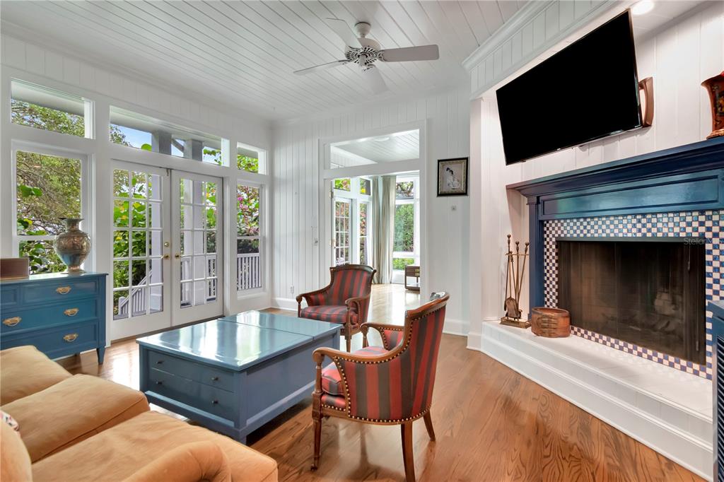 Tampa, Florida, 33611, United States, 5 Bedrooms Bedrooms, ,7 BathroomsBathrooms,Residential,For Sale,1988340