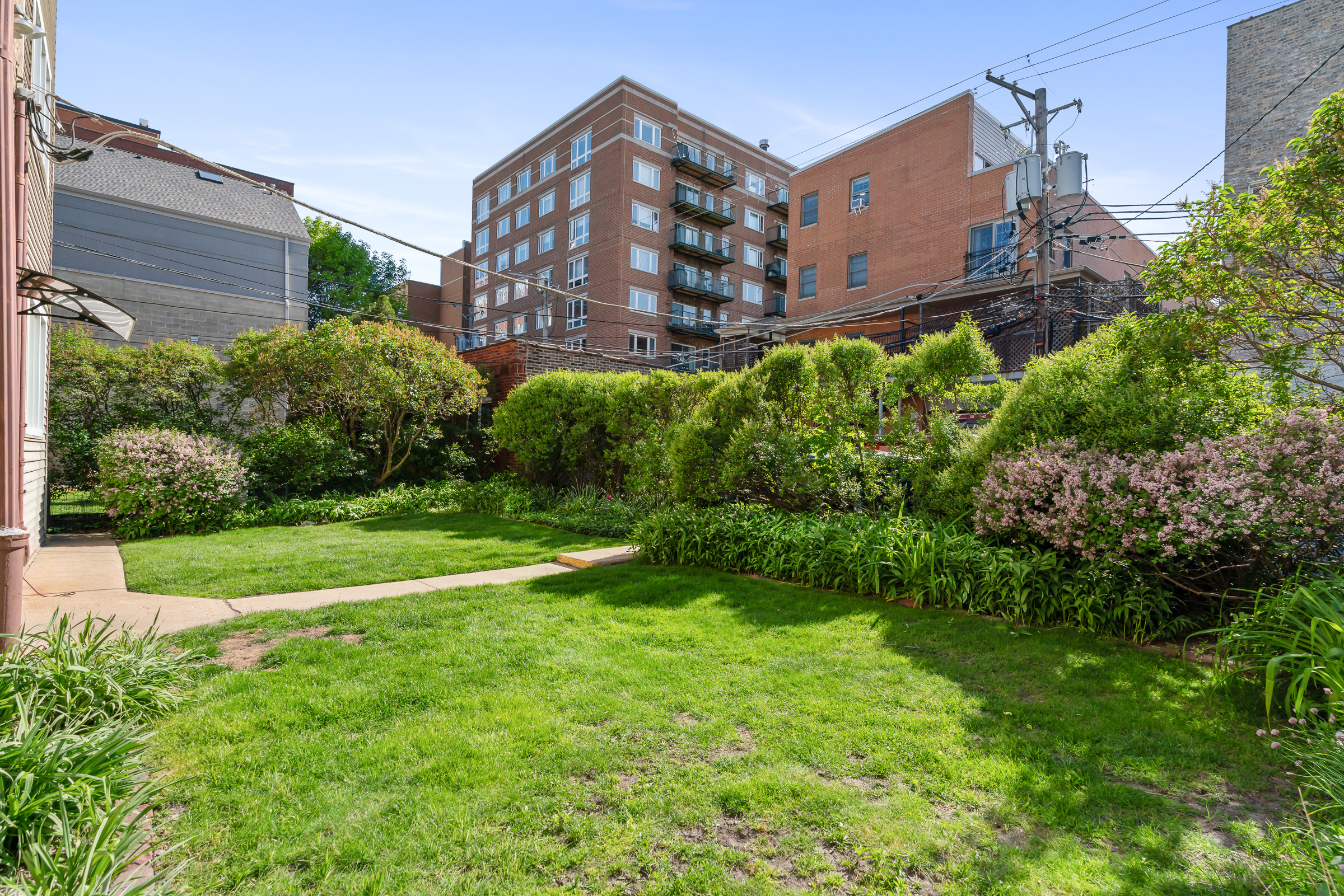  Spacious and Bright Condo in Prime Southeast Evanston Location - 物件實景