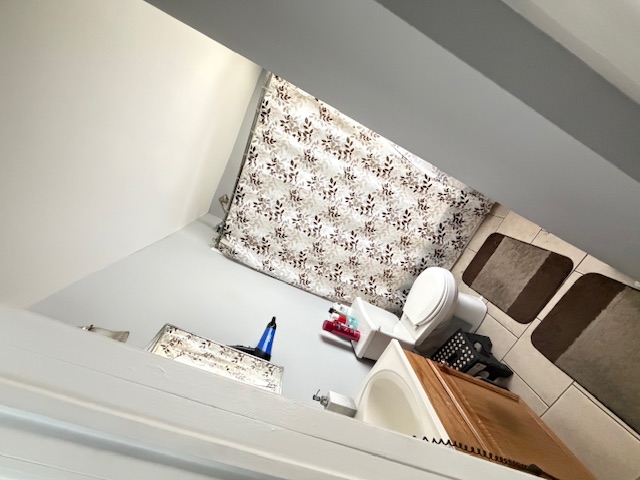 West Haven, Connecticut, 06516, United States, 5 Bedrooms Bedrooms, ,4 BathroomsBathrooms,Residential,For Sale,2048244