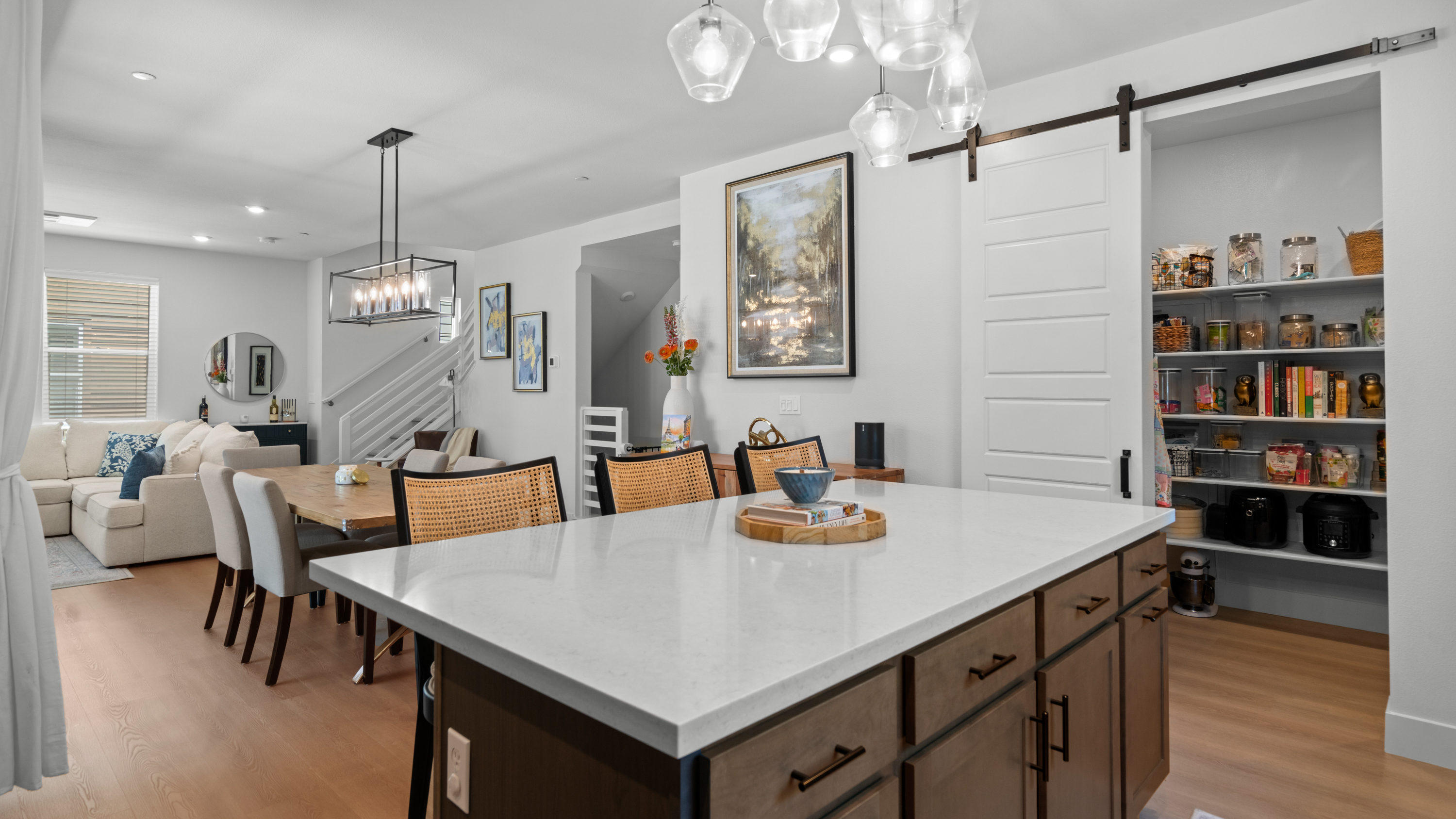  Modern Townhome in Novato - 物件實景