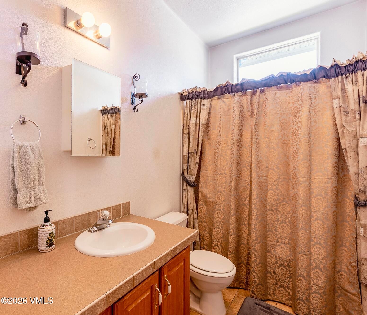 Gypsum, Colorado, 81637, United States, 3 Bedrooms Bedrooms, ,2 BathroomsBathrooms,Residential,For Sale,2048005